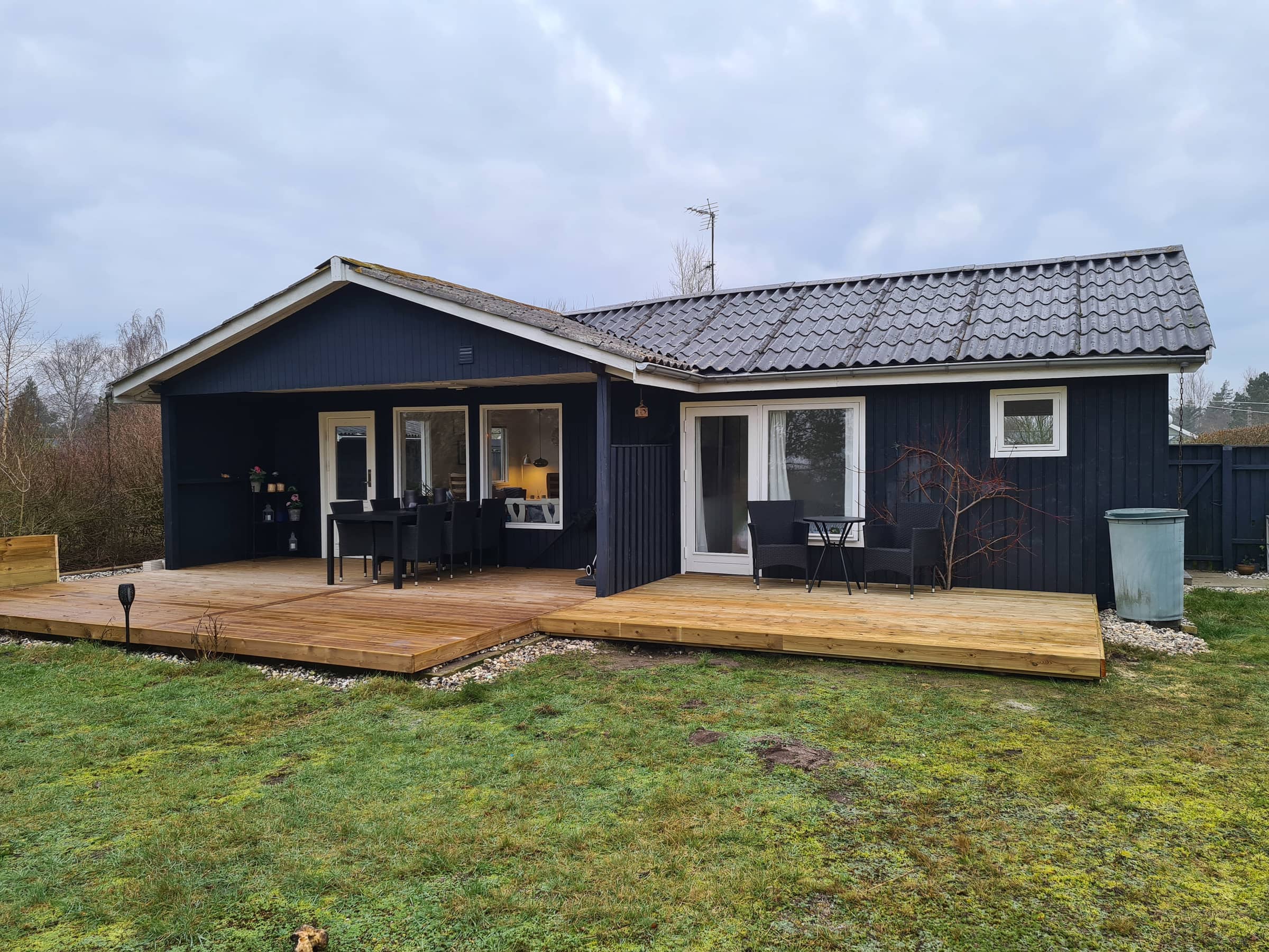 Sommerhus fuld af hygge og feriestemning billede 2