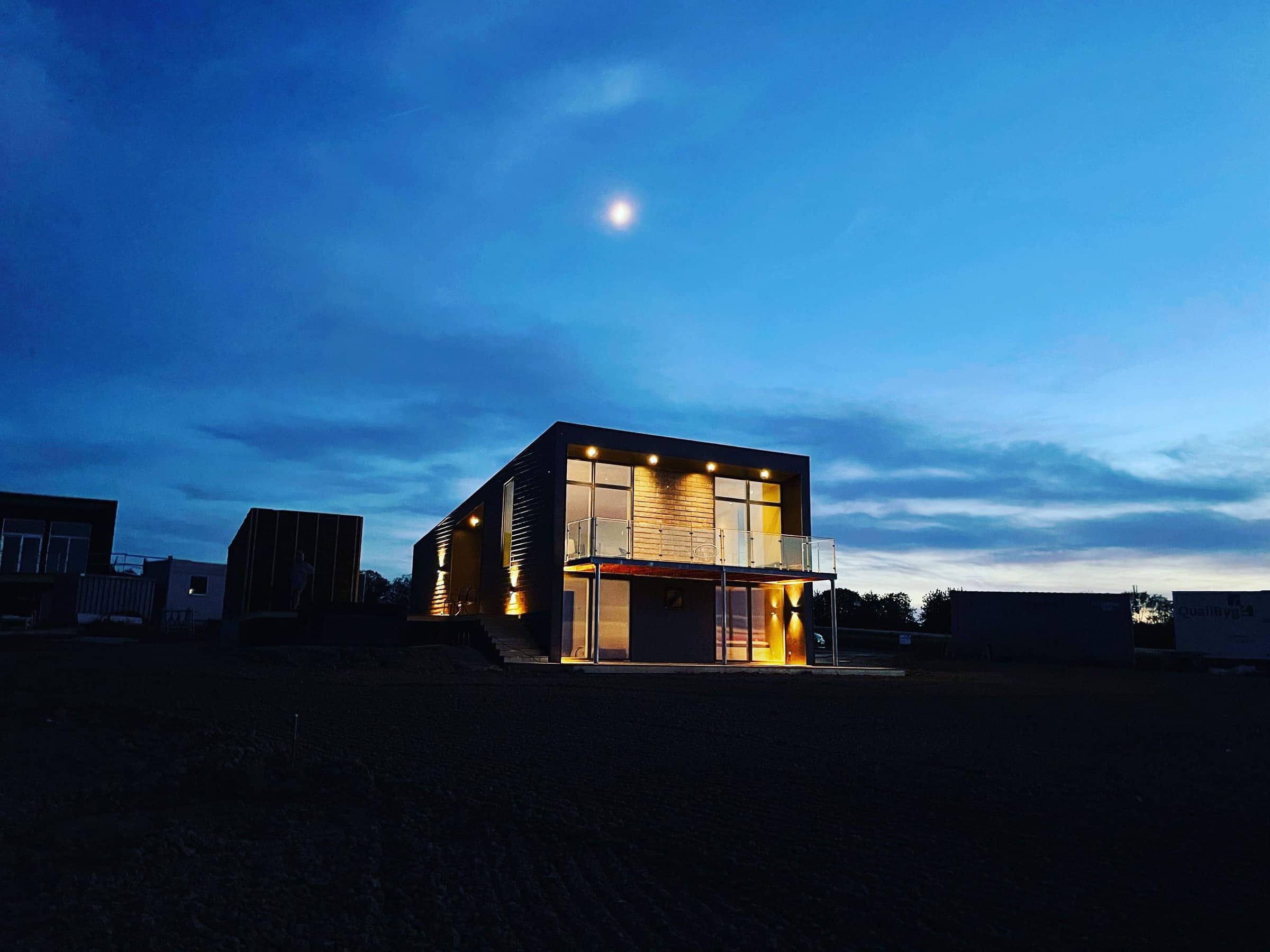 Nybygget sommerhus med havudsigt billede 4