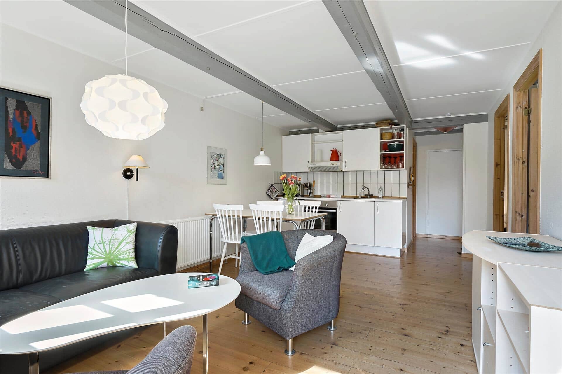Ferielejlighed i fredelige omgivelser billede 2