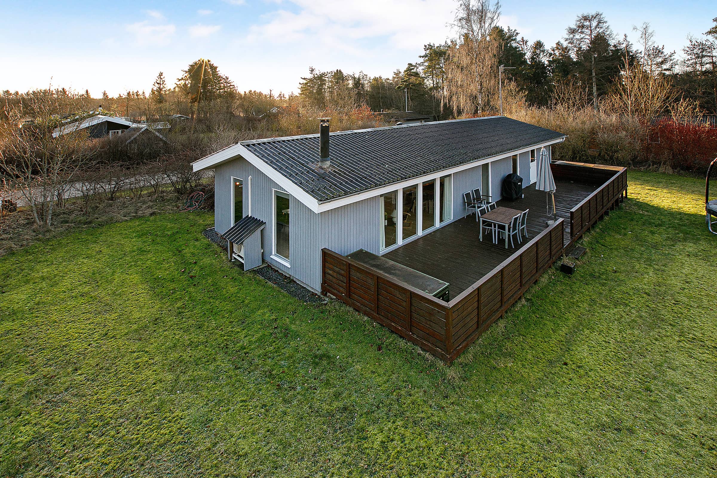 Hyggeligt sommerhus på naturskønne Djursland billede 2