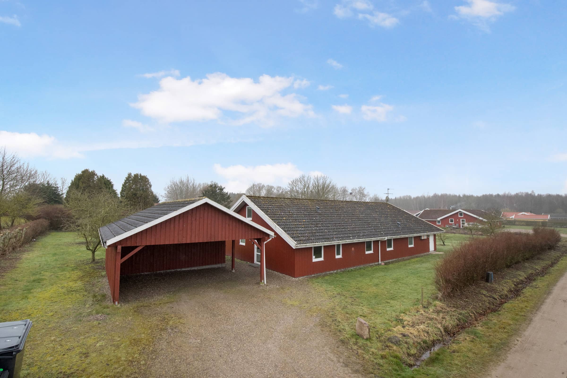 Indbydende poolhus  billede 2
