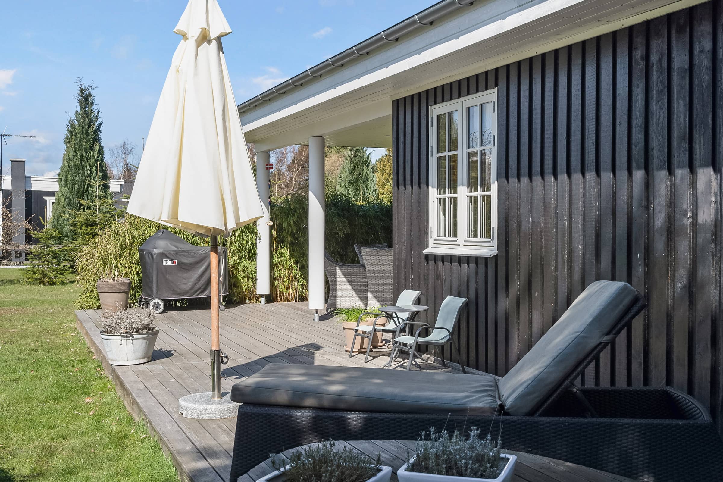 Autentisk sommerhus med sauna tæt på strand billede 2