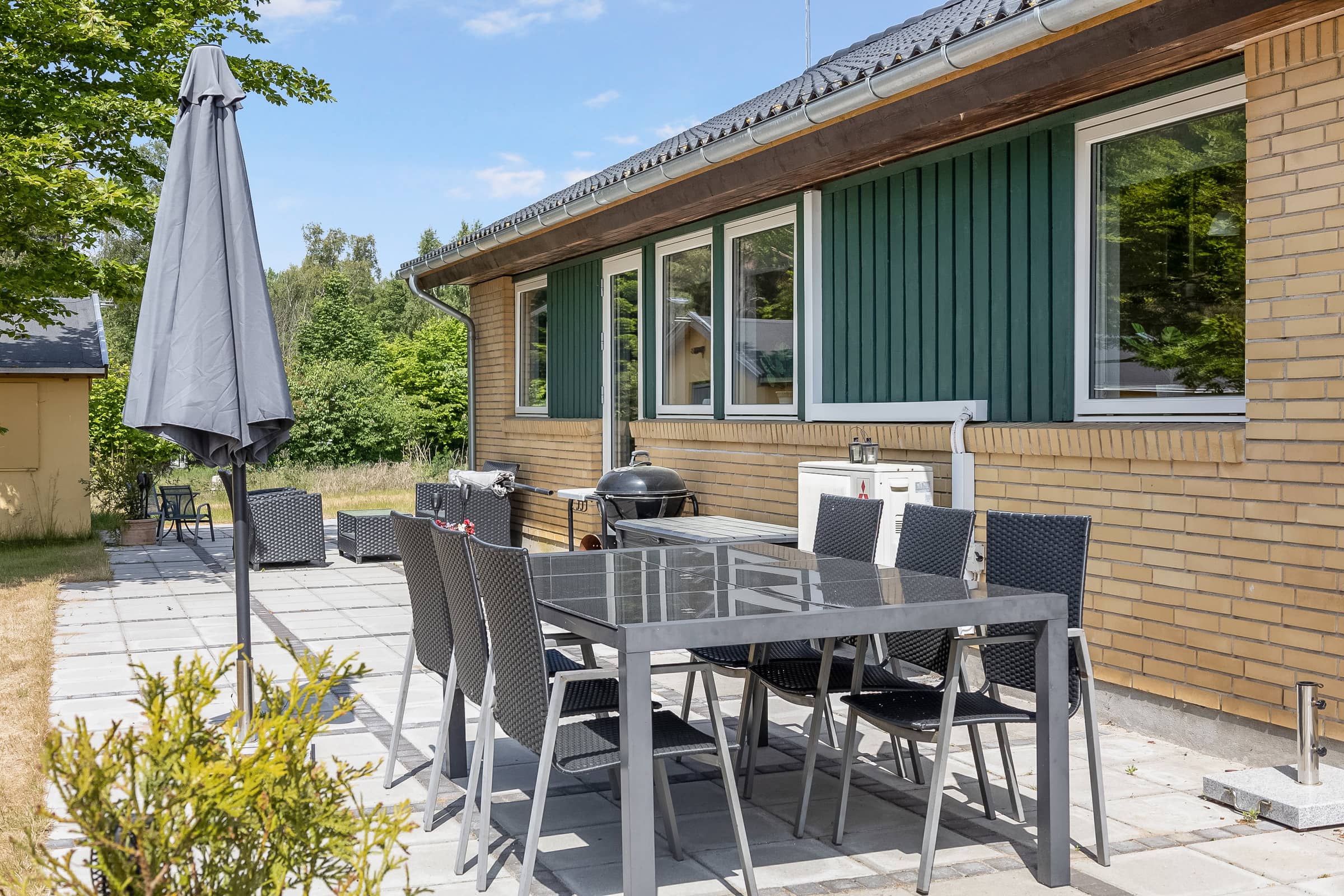 Stort sommerhus med vildmarksbad og shelter billede 5
