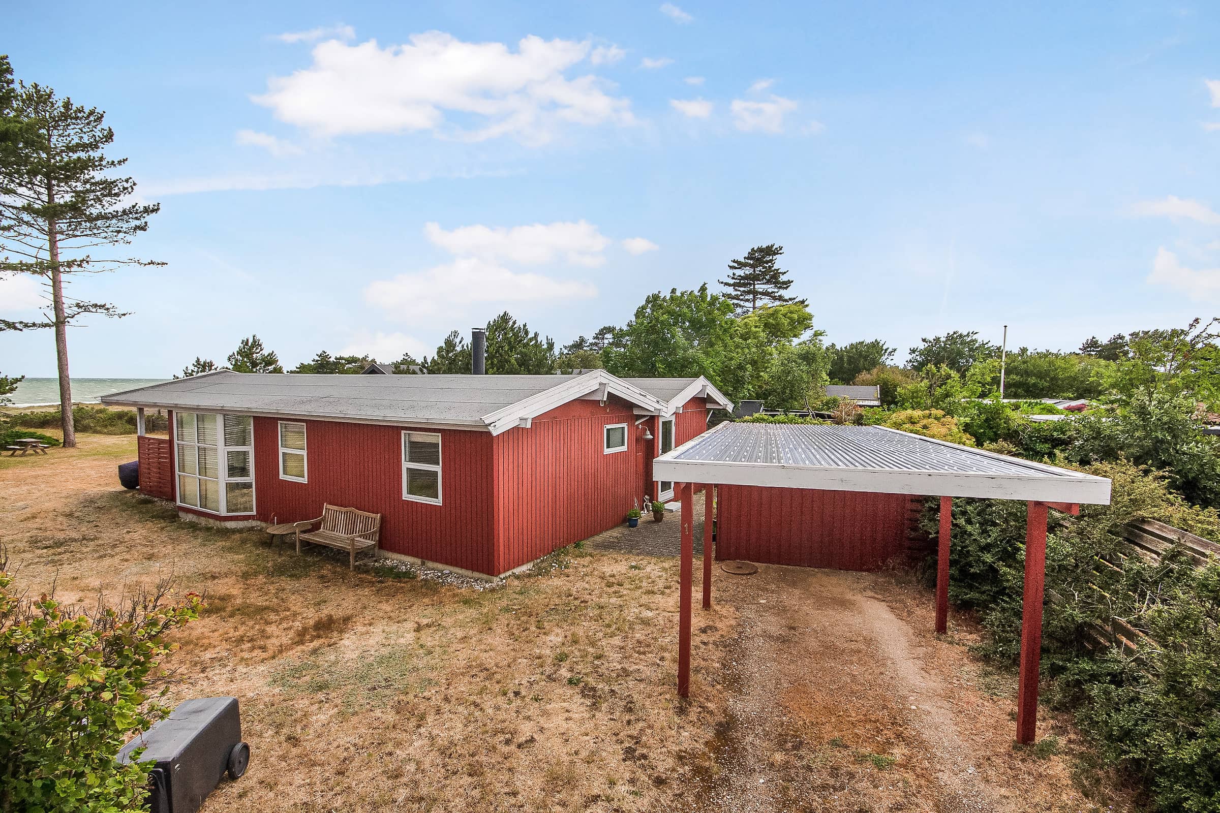 Sommerhus ved sandstrand med panoramaudsigt billede 3