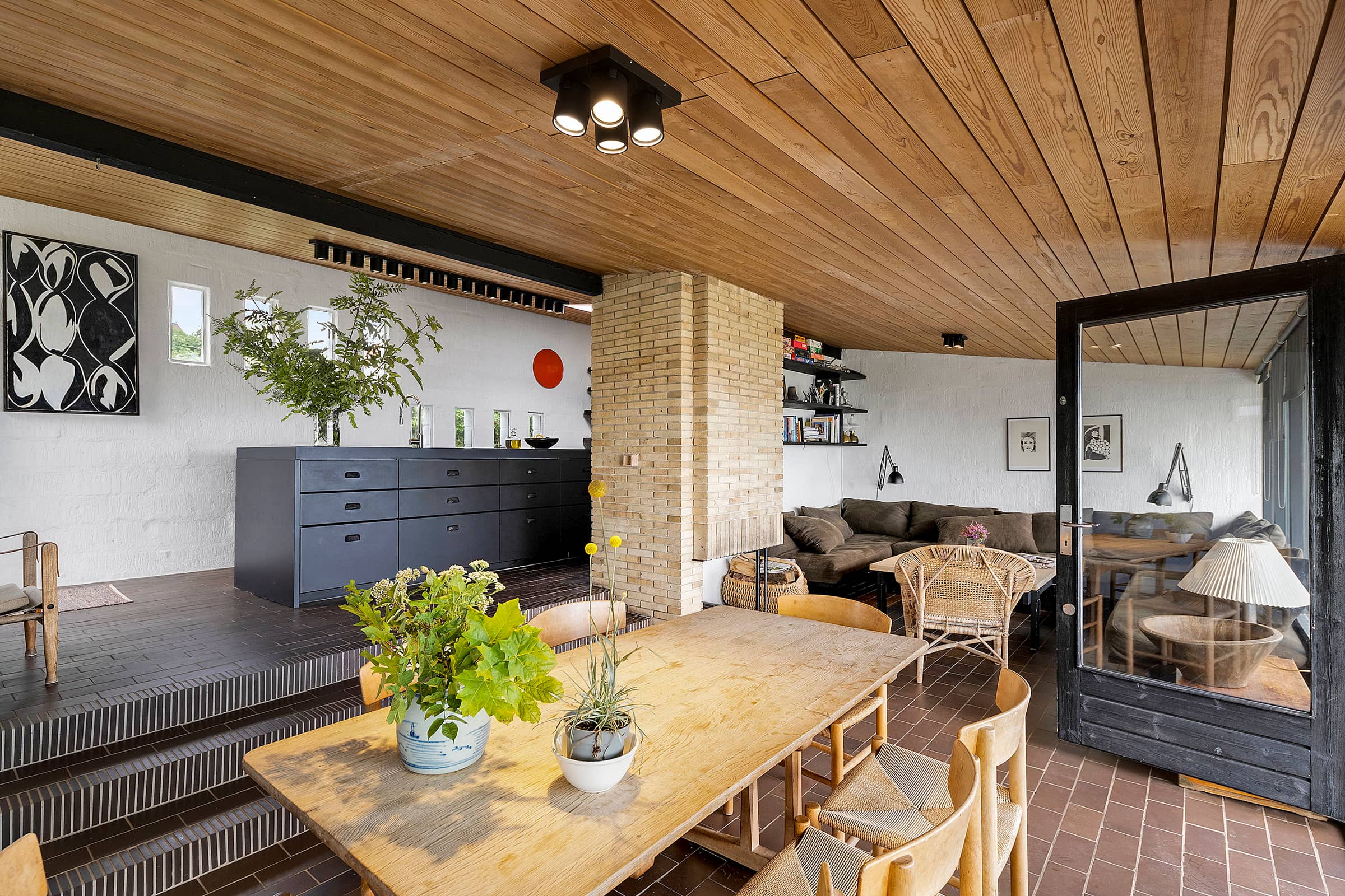 Arkitekttegnet sommerhus med havudsigt billede 4