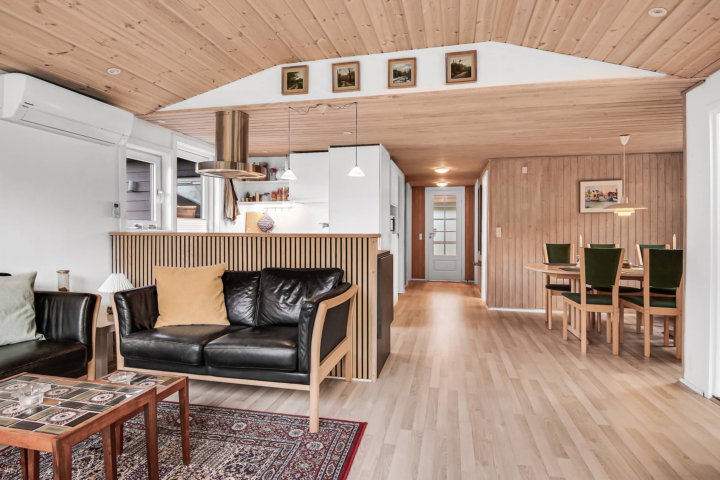 Hyggeligt, ældre sommerhuset med 600 m til strand billede 4