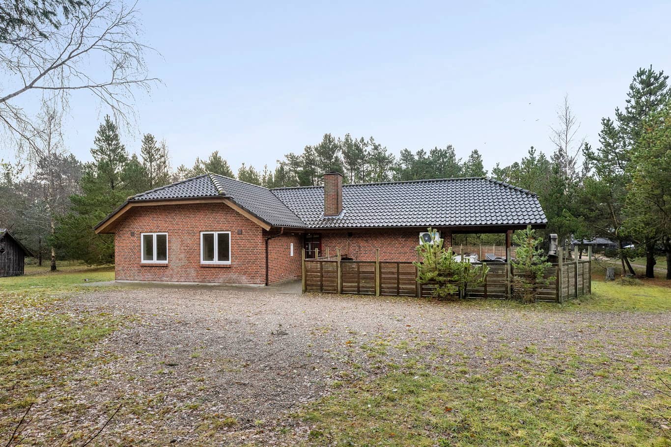 Stort Sommerhus i rolige natur skønne omgivelser billede 2
