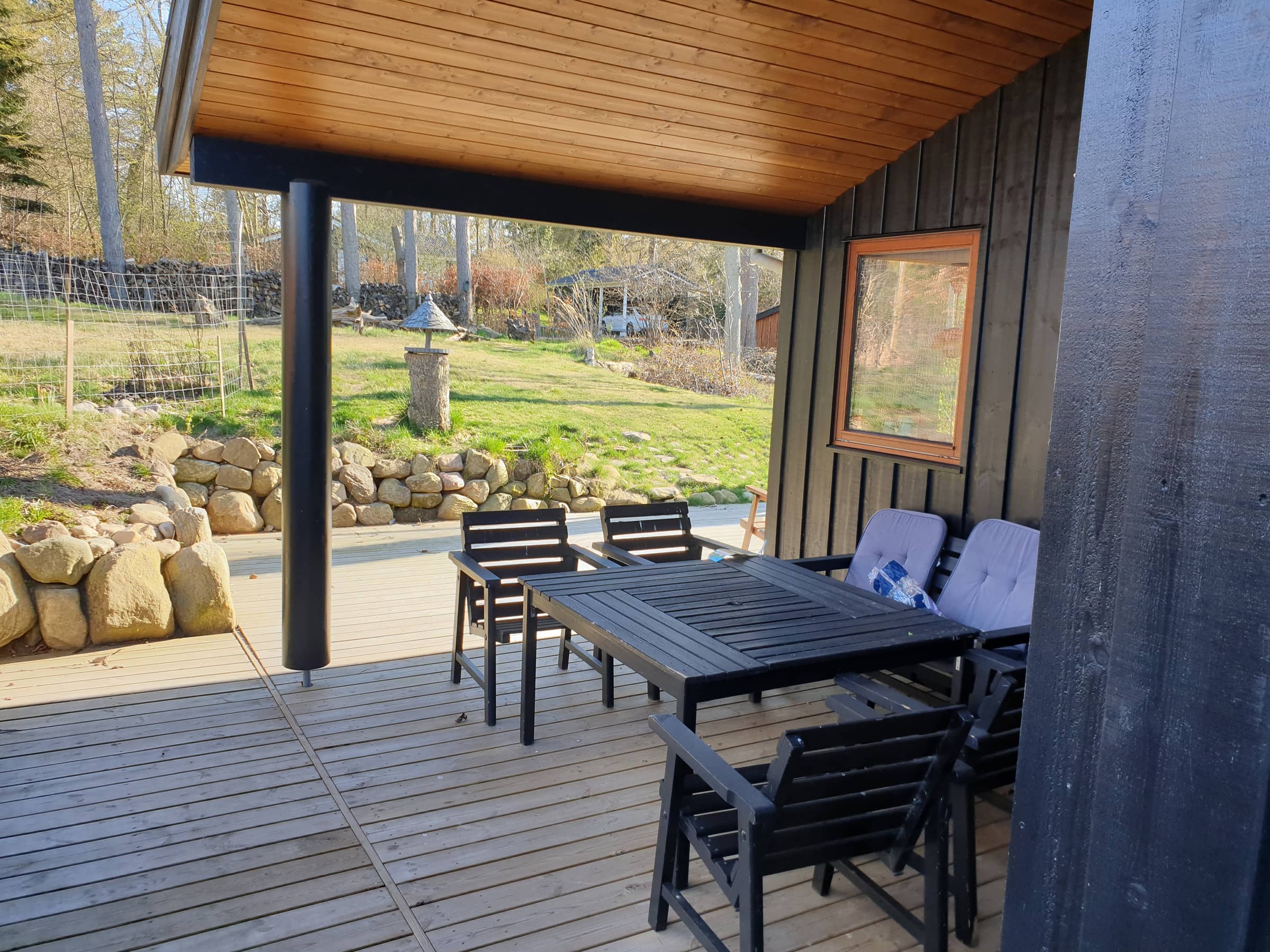 Lækkert sommerhus med shelter og natur billede 3