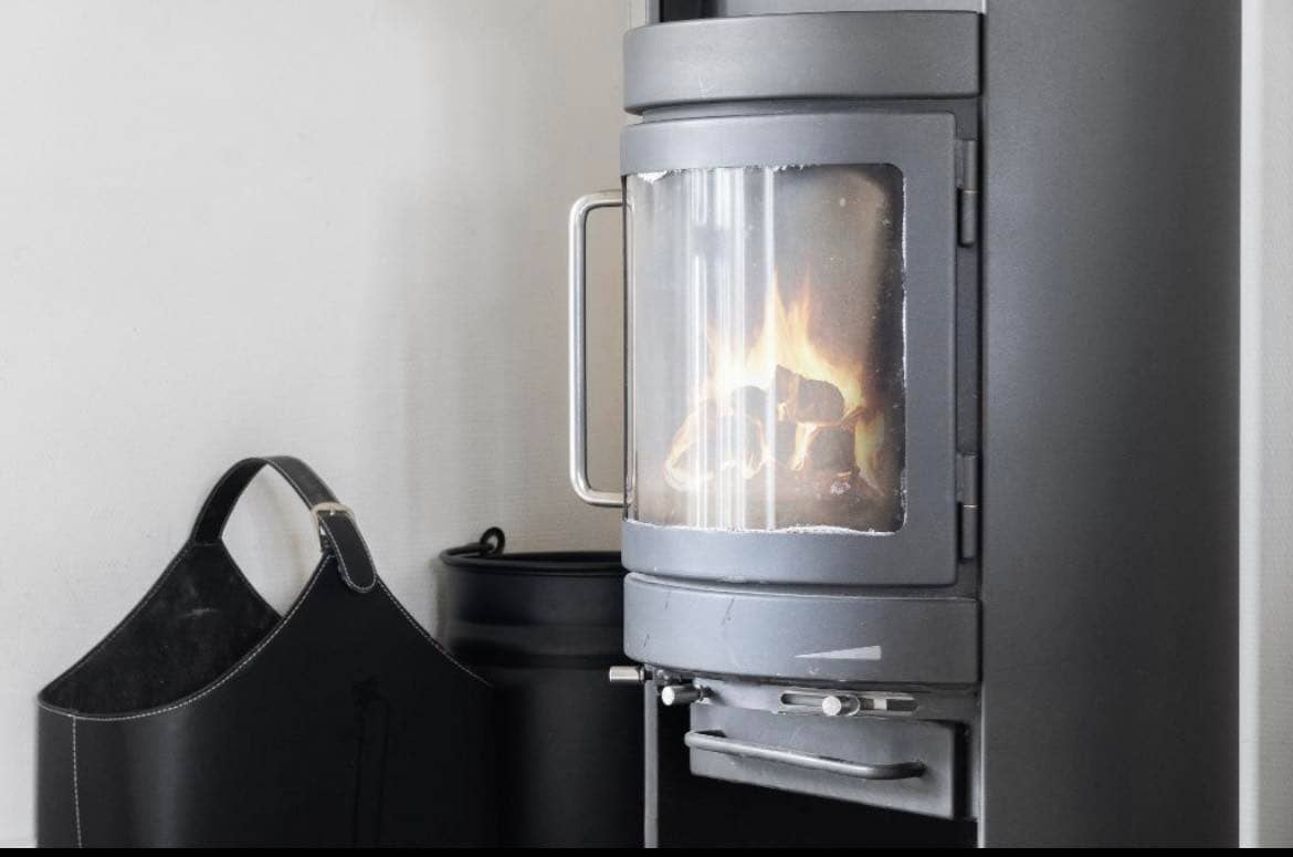 Dejligt sommerhus med ugeneret have. billede 4