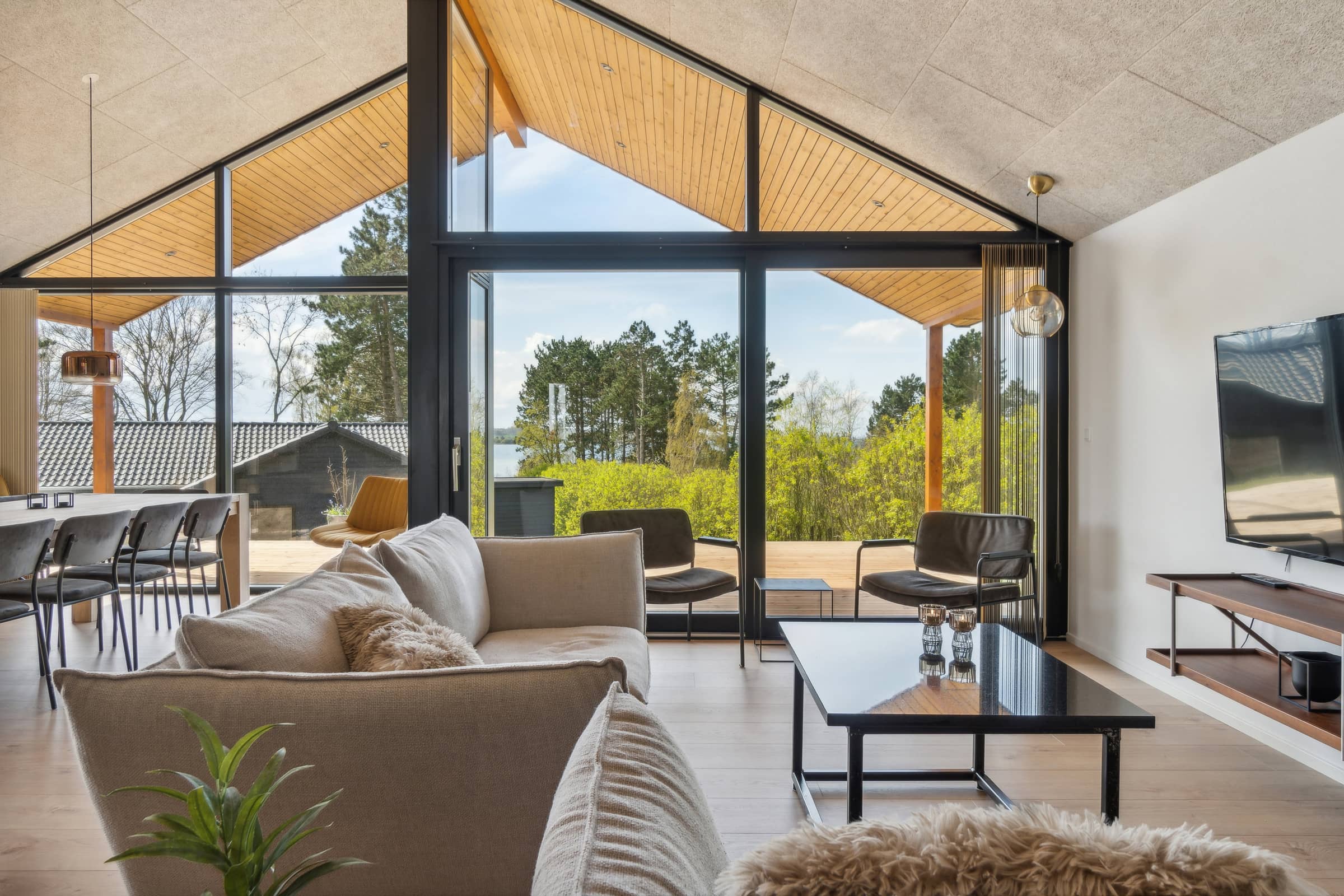 Imponerende sommerhus, ved Helsnæs Bugt! billede 4