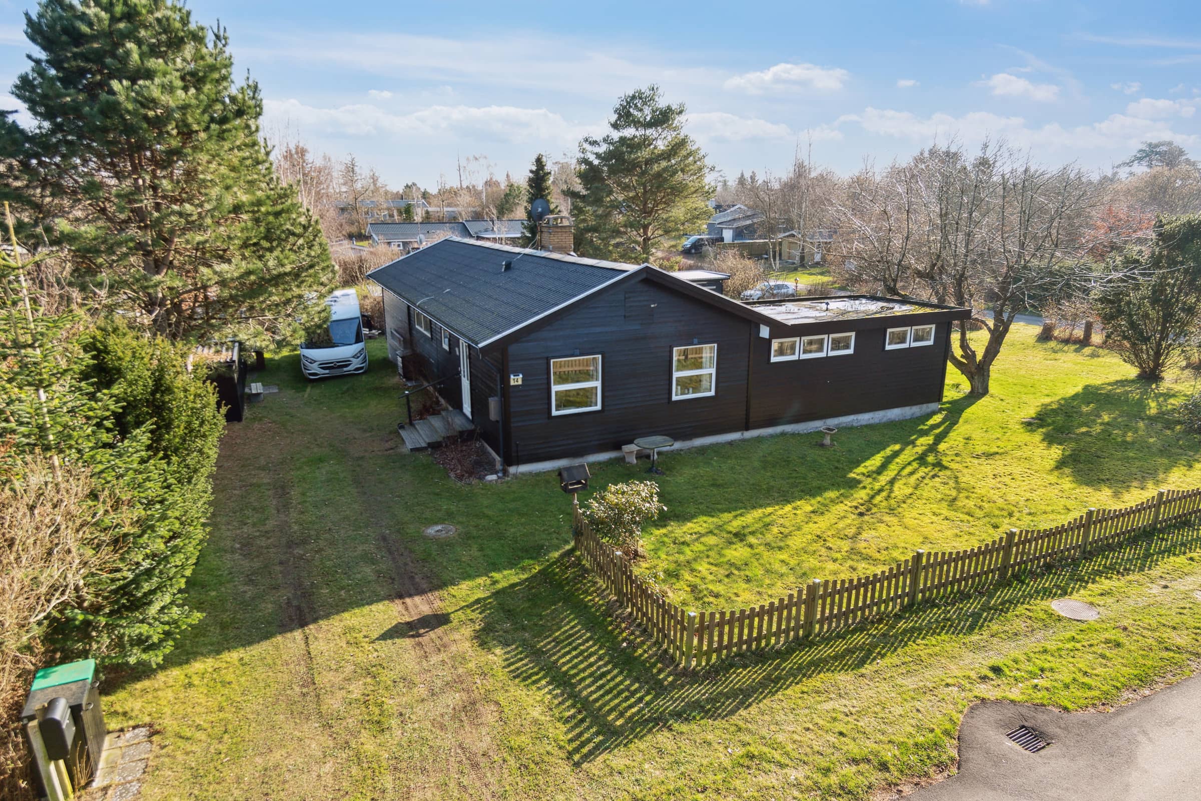 Hyggeligt sommerhus kun 500 m fra vandet  billede 2