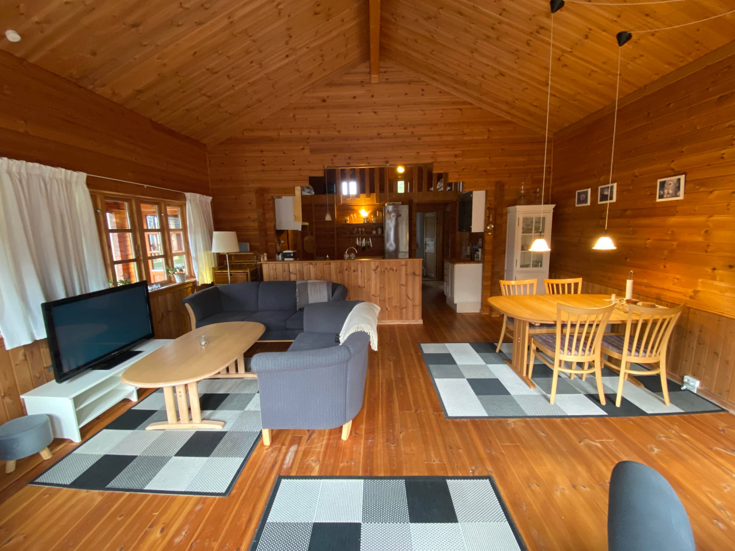 Familievenligt sommerhus i naturskønne omgivelser billede 4