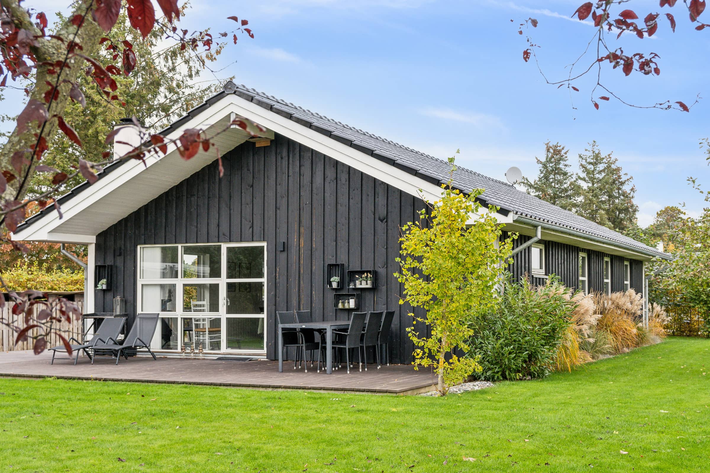 Nyt sommerhus tæt på badestrand billede 3