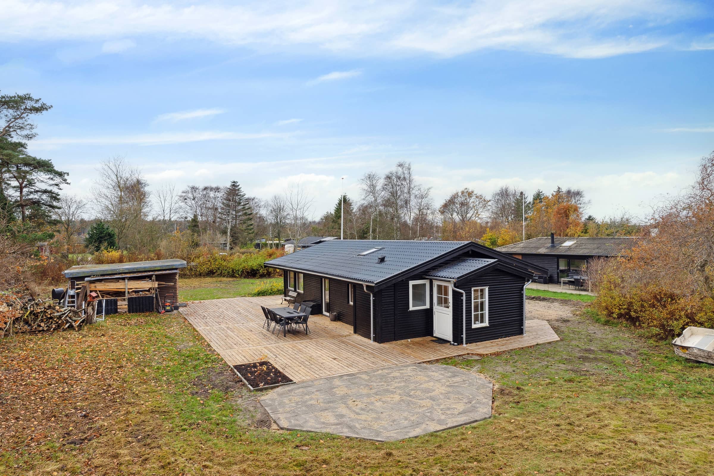 Hyggeligt sommerhus med god beliggenhed billede 2