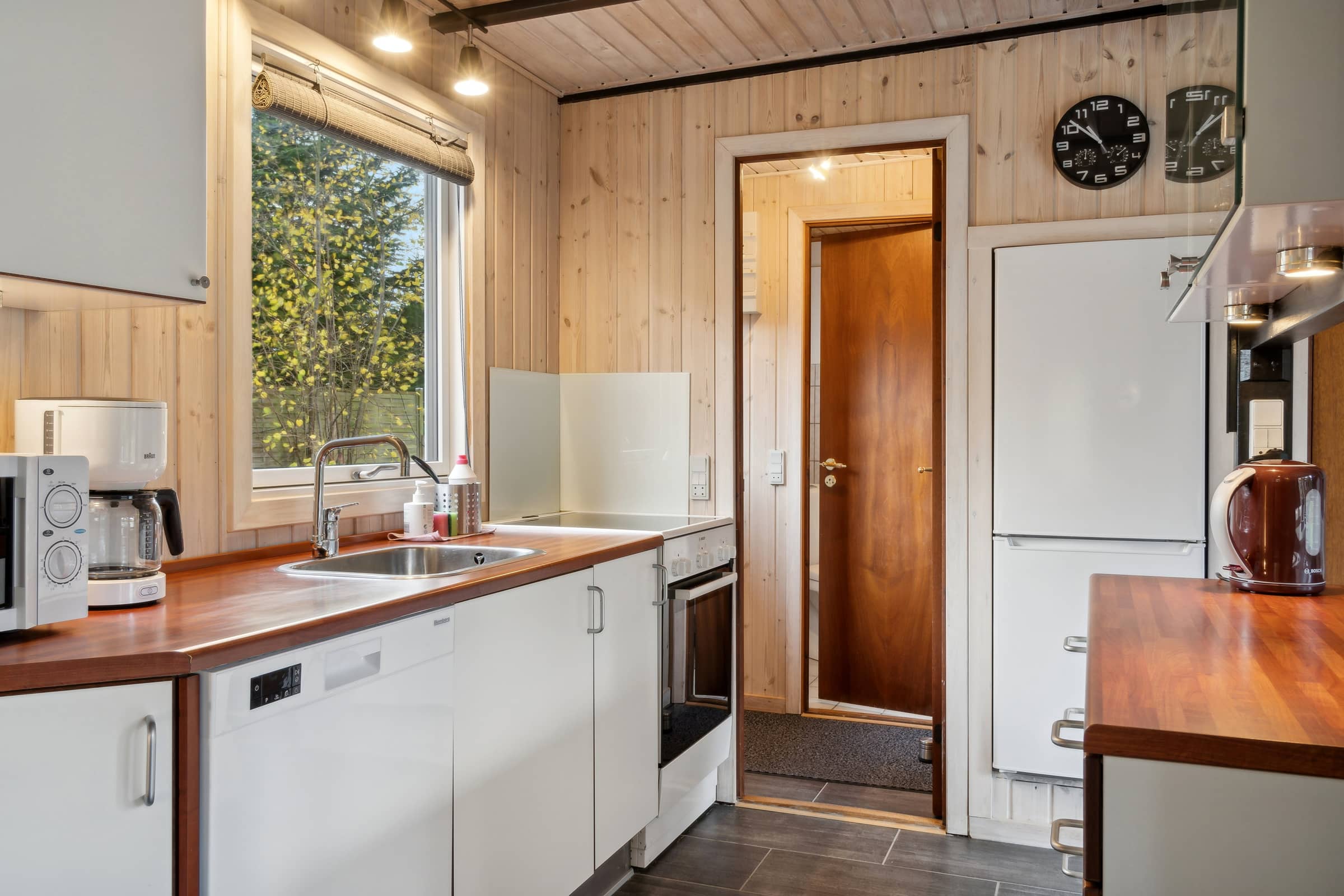 Hyggeligt sommerhus tæt på strand og natur billede 5
