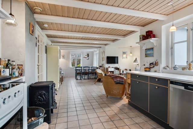 Skønt sommerhus med fantastisk udsigt på Femø billede 3