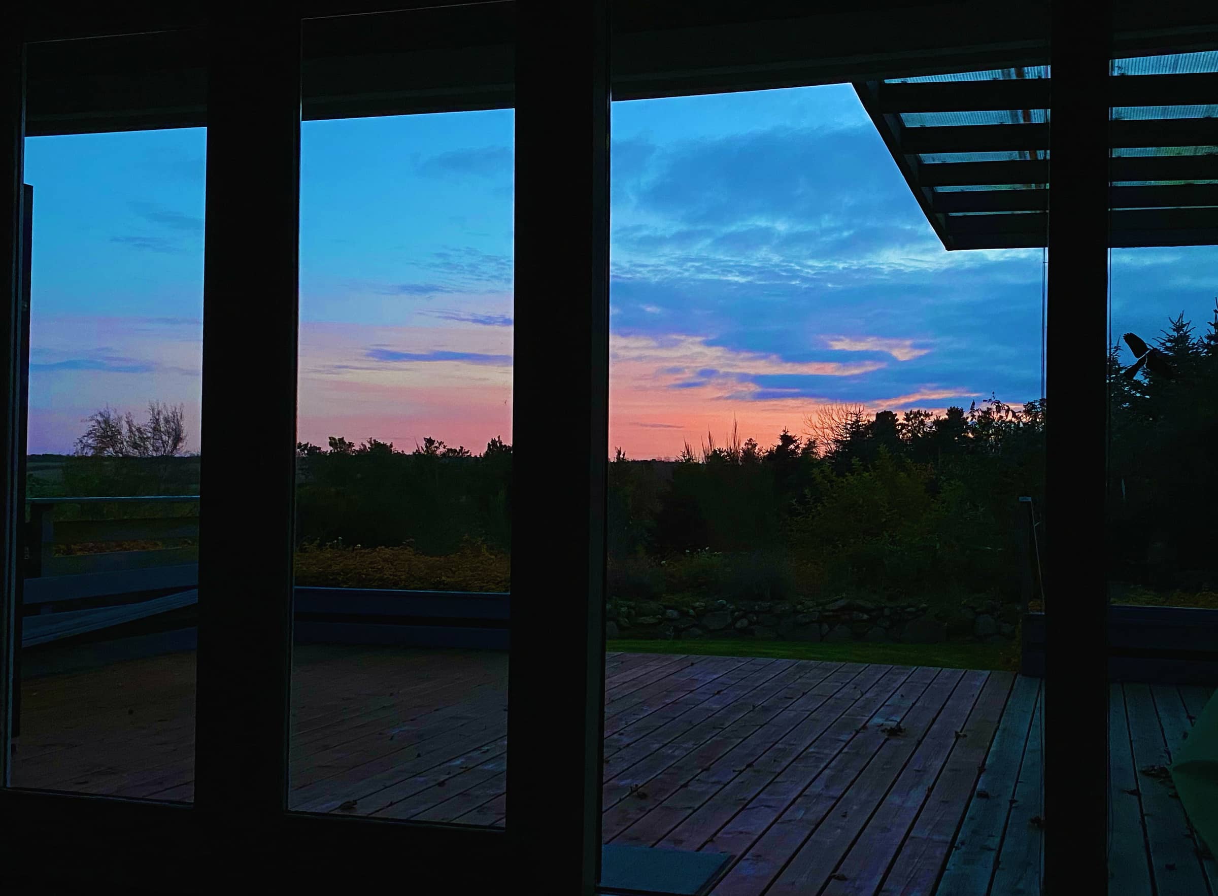 Fredeligt, nyrenoveret sommerhus ved fjorden billede 5