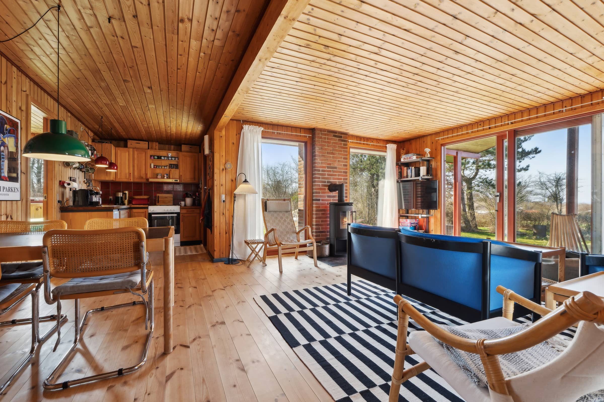 Hyggeligt sommerhus med dejlig udsigt. billede 5