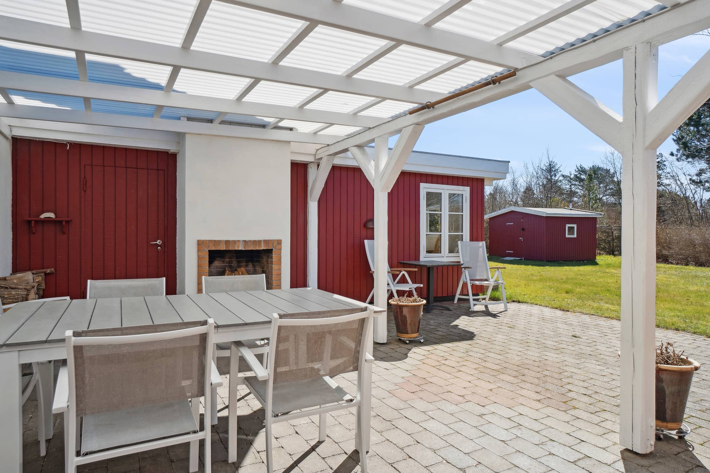 Familievenligt sommerhus, ugenert, 3 terrasser billede 5