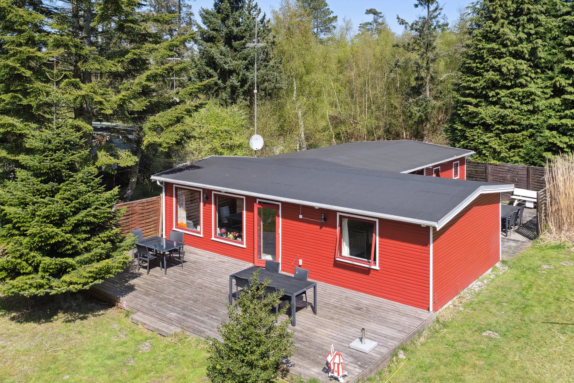 Charmerende sommerhus i rolige omgivelser. billede 4