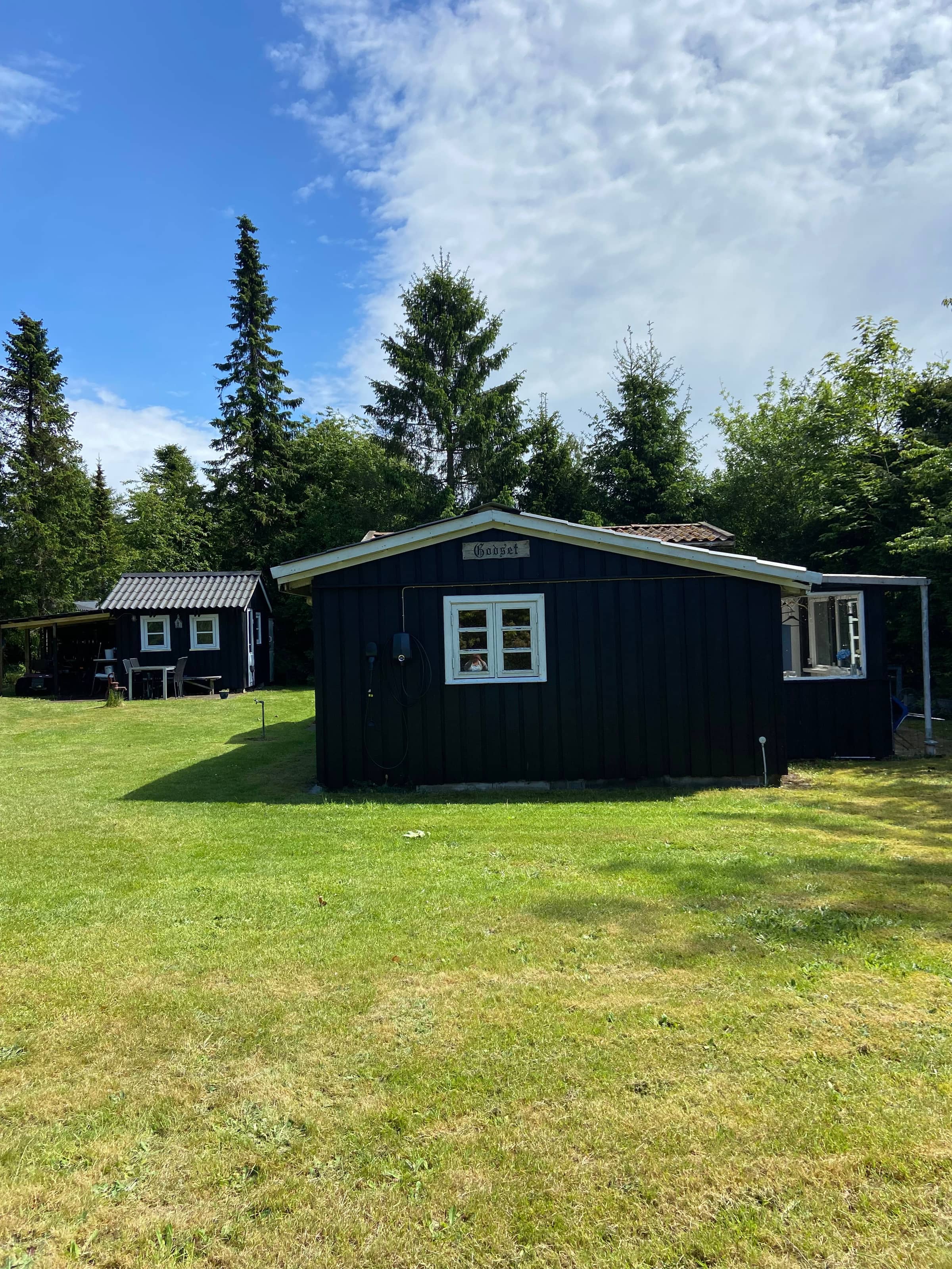 Et lille charmerende “rigtigt” sommerhus på Orø billede 3