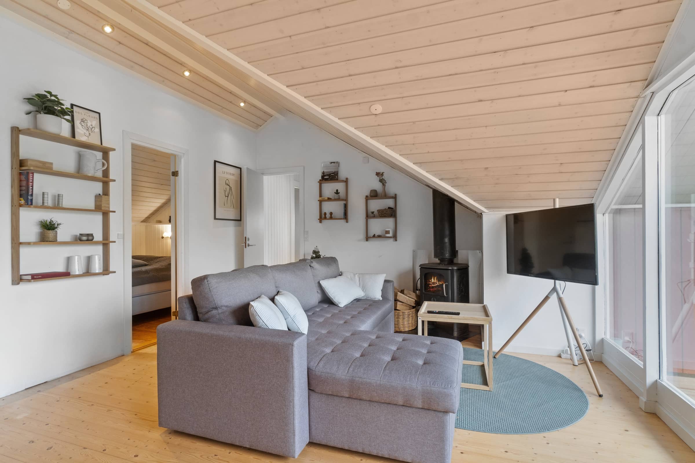 Skønt sommerhus i bynært område billede 2