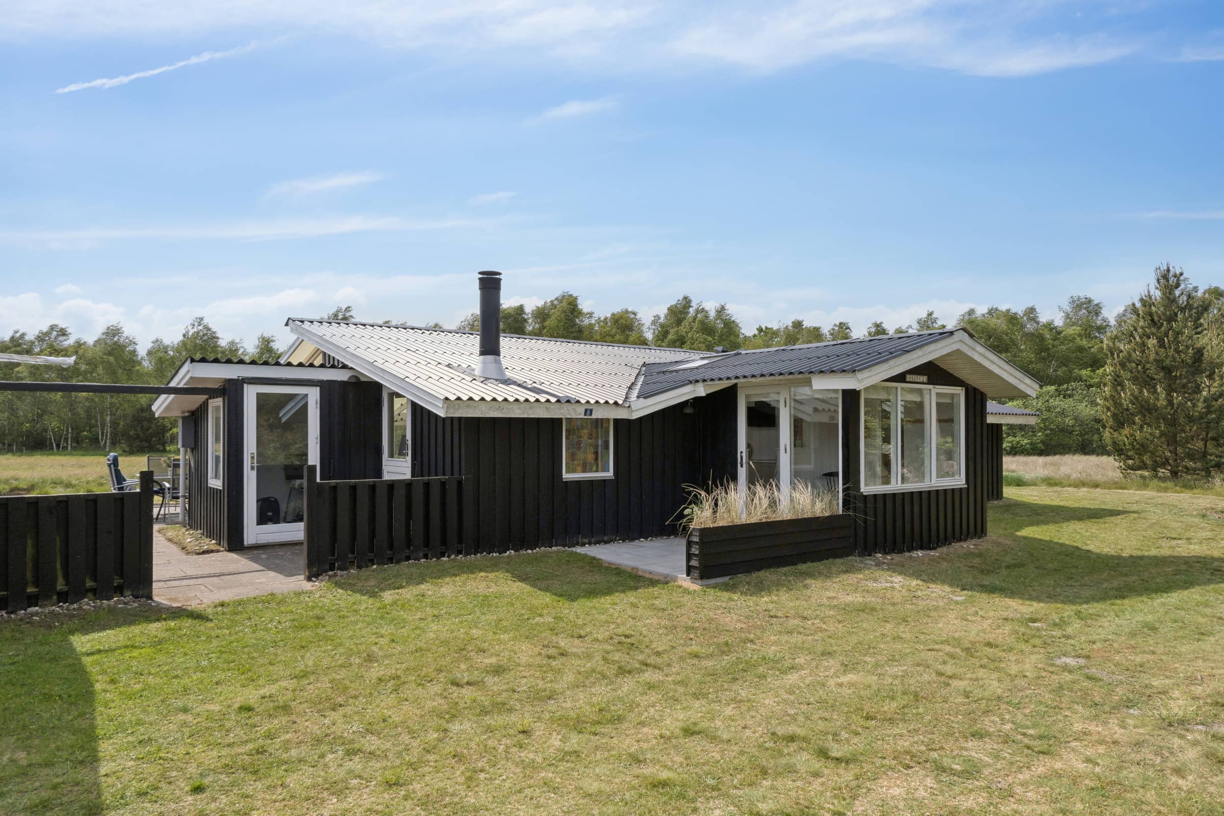 Naturskønt sommerhus i Bratten billede 2