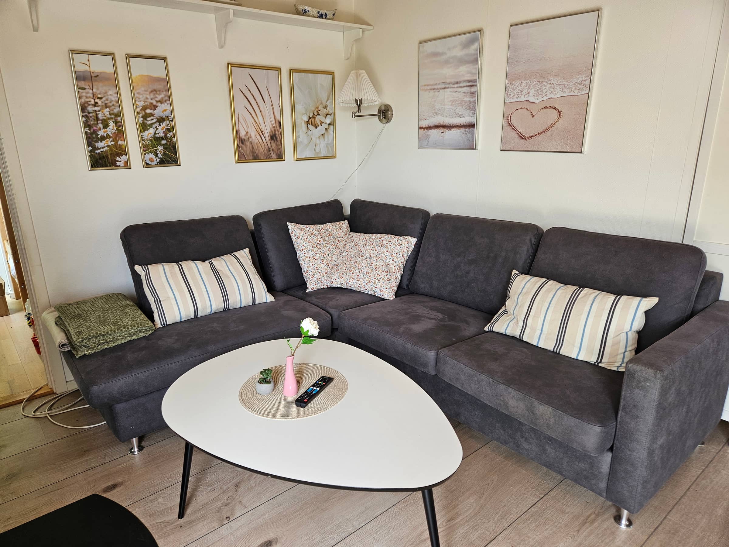 Skønt nyere Spasommerhus nær dejlig badestrand billede 4