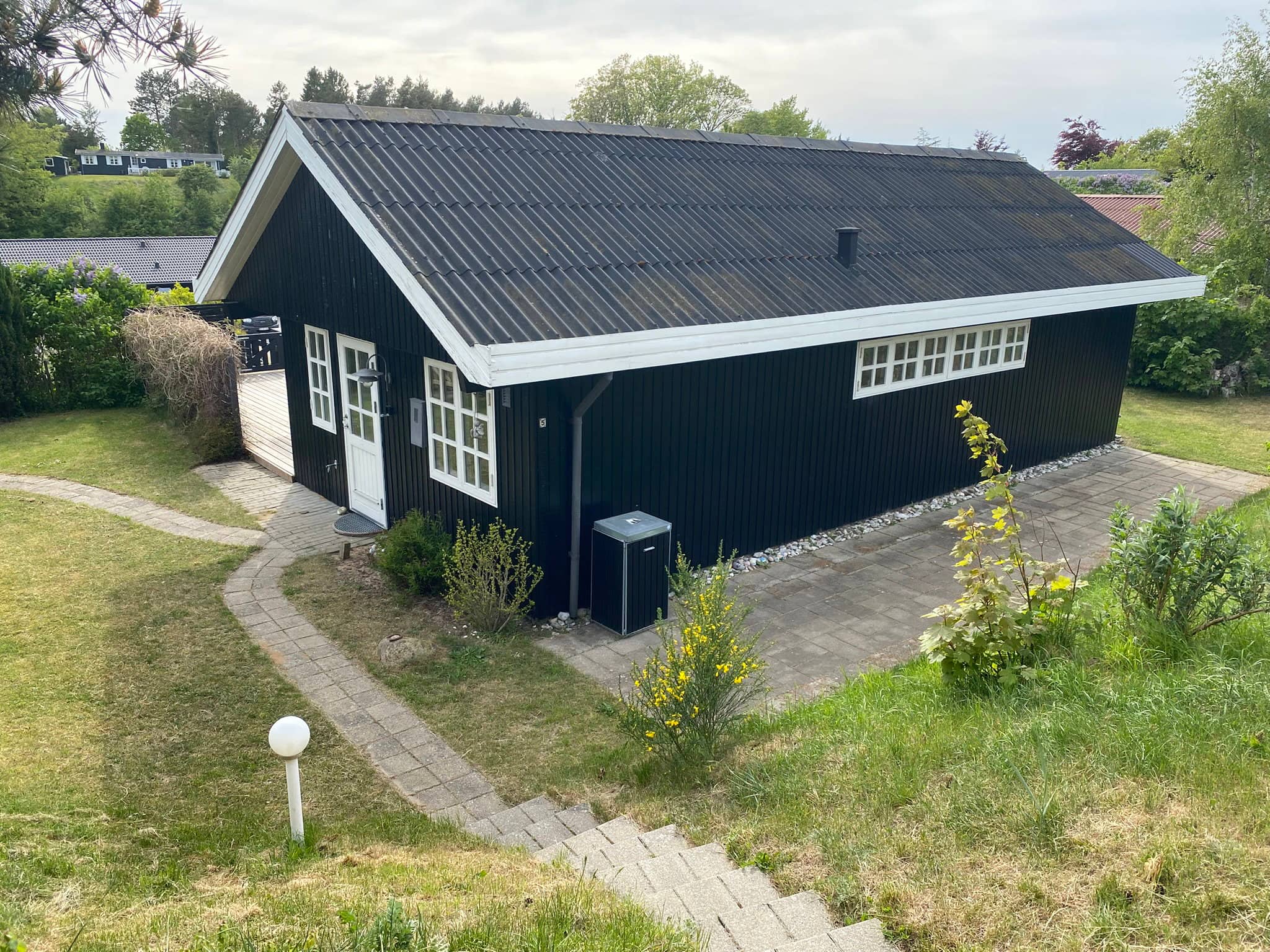Sommerhus i roligt område ved Vibæk Strand. billede 2