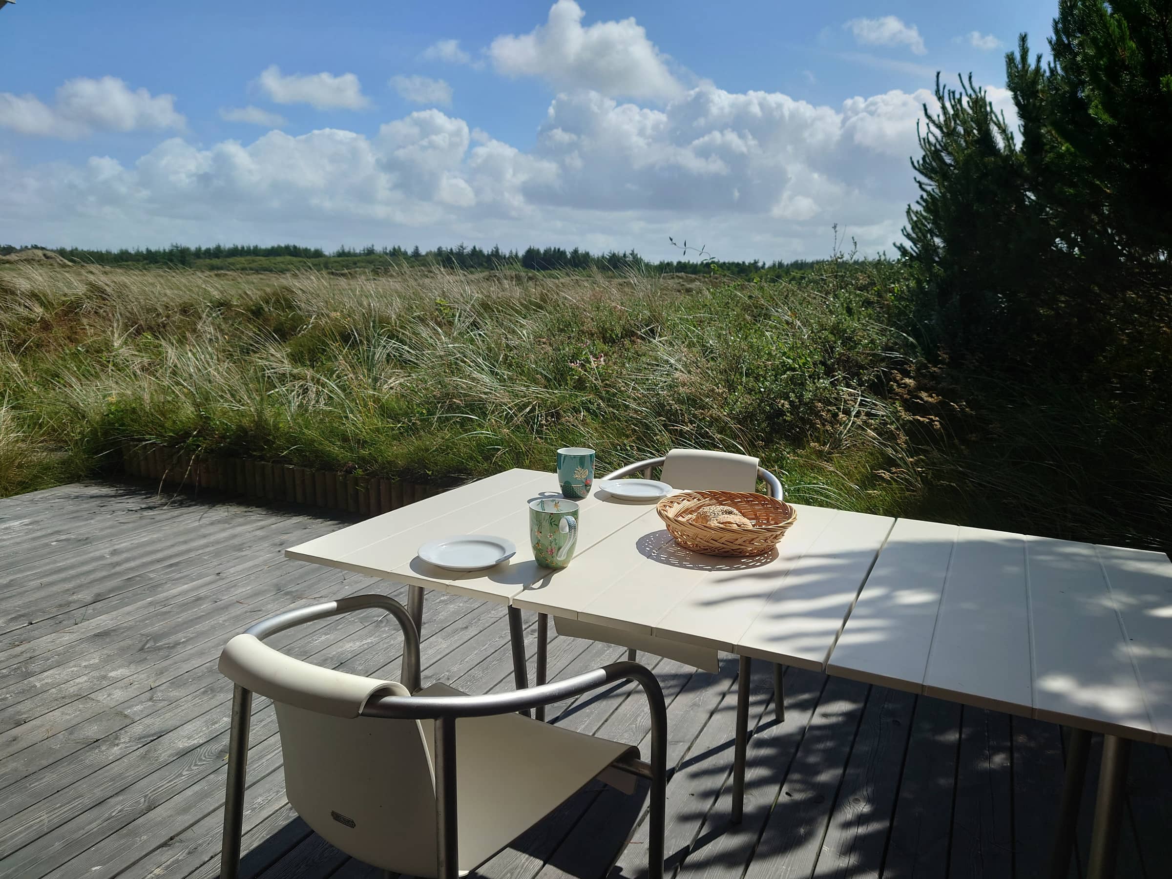 Skønt sommerhus med fantastisk udsigt billede 4