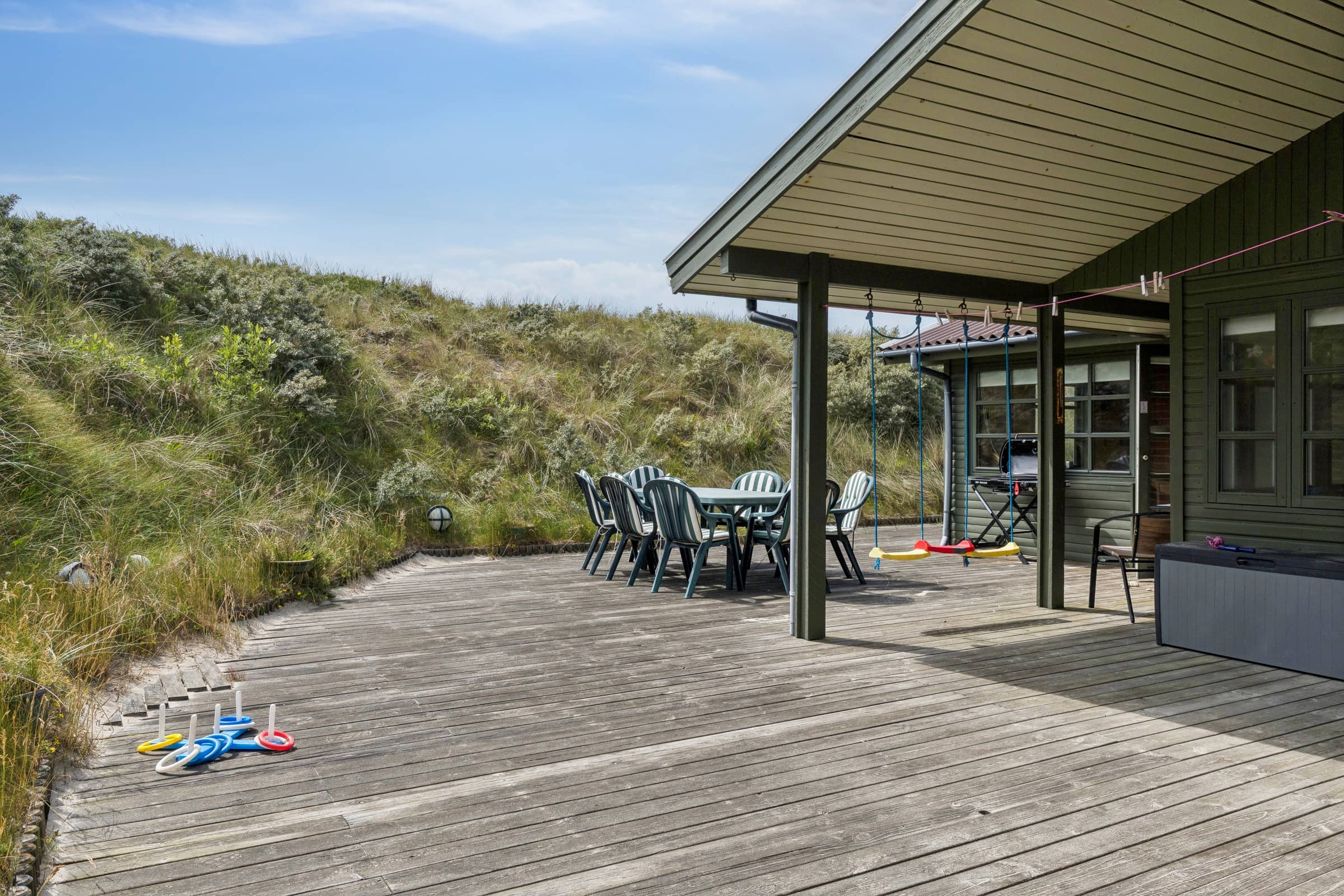 Sommerhus med ro og fred tæt på vandet billede 2