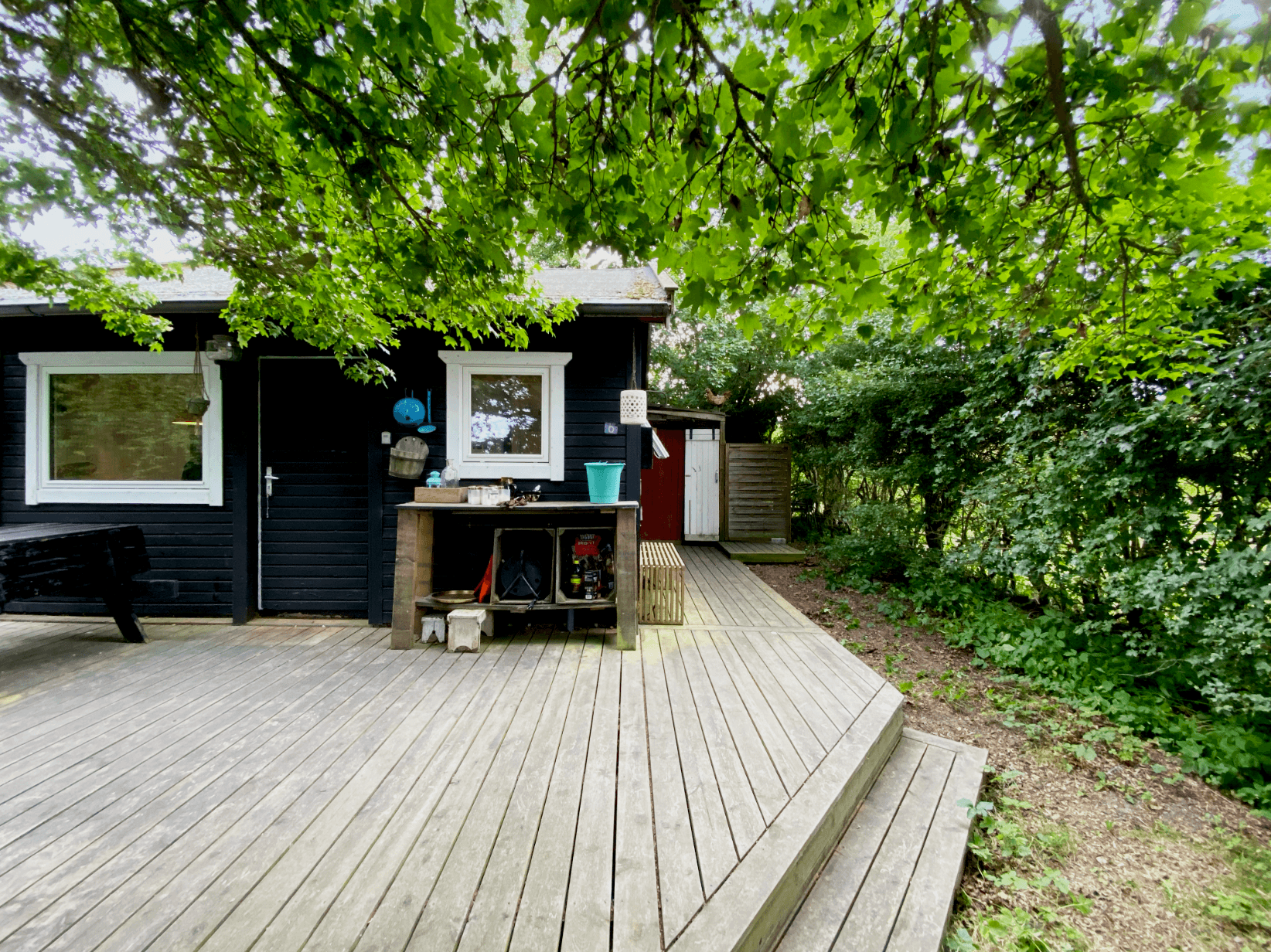 Charmerende hus med stor privat terrasse billede 4