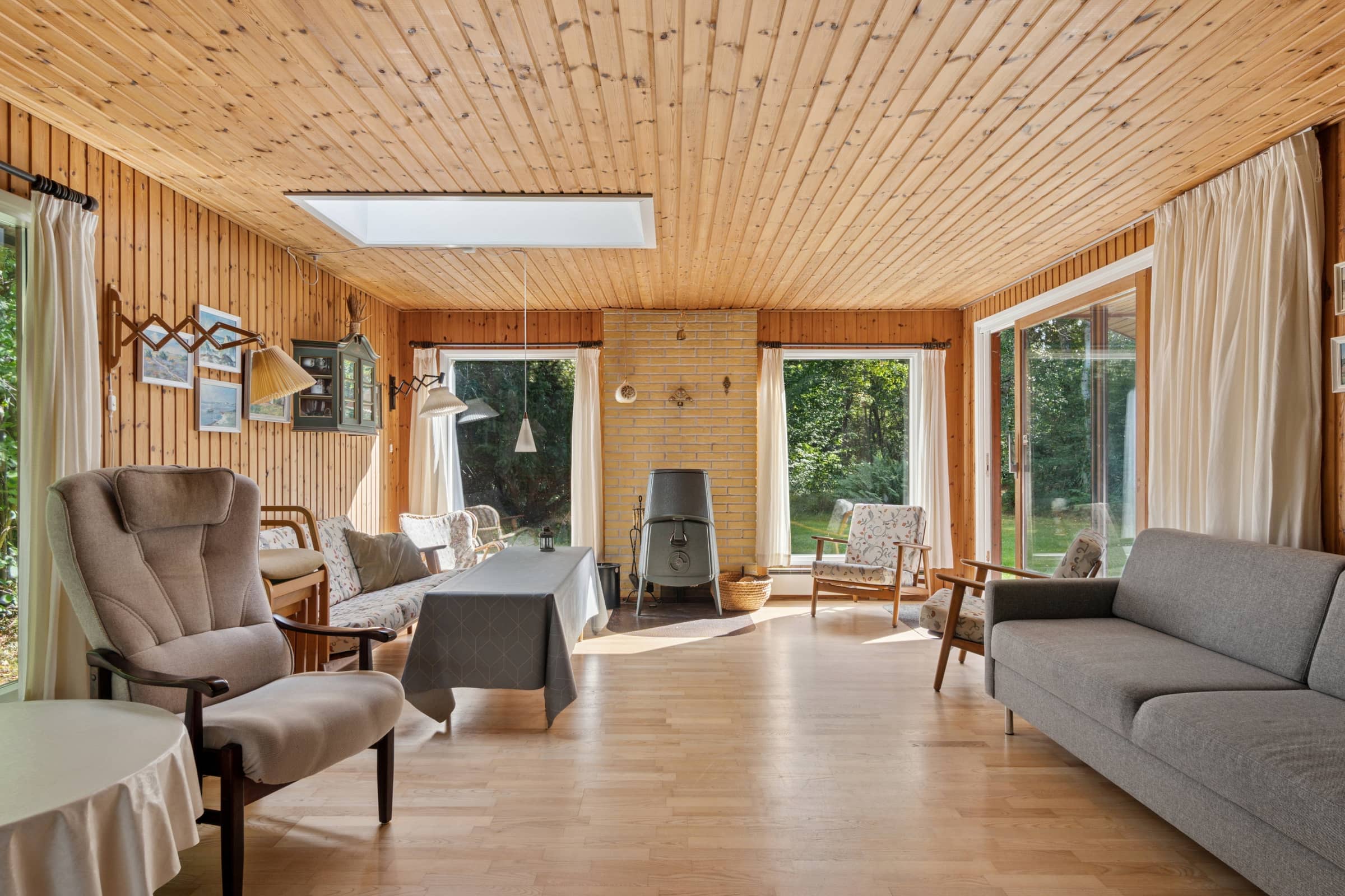 Hyggeligt sommerhus på naturgrund tæt på Dybesø  billede 2