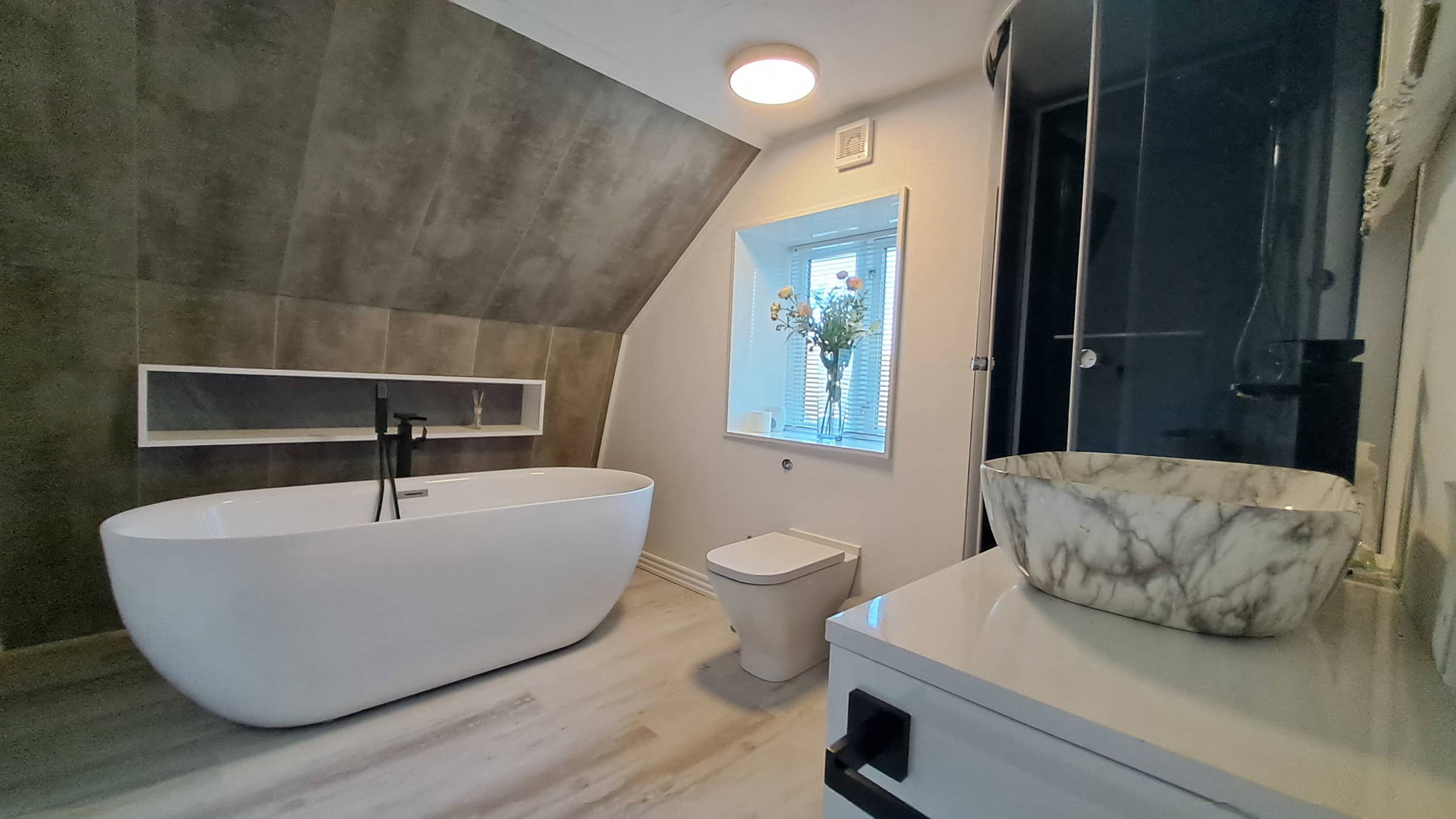 Hyggeligt og moderne hus i rolige omgivelser billede 3
