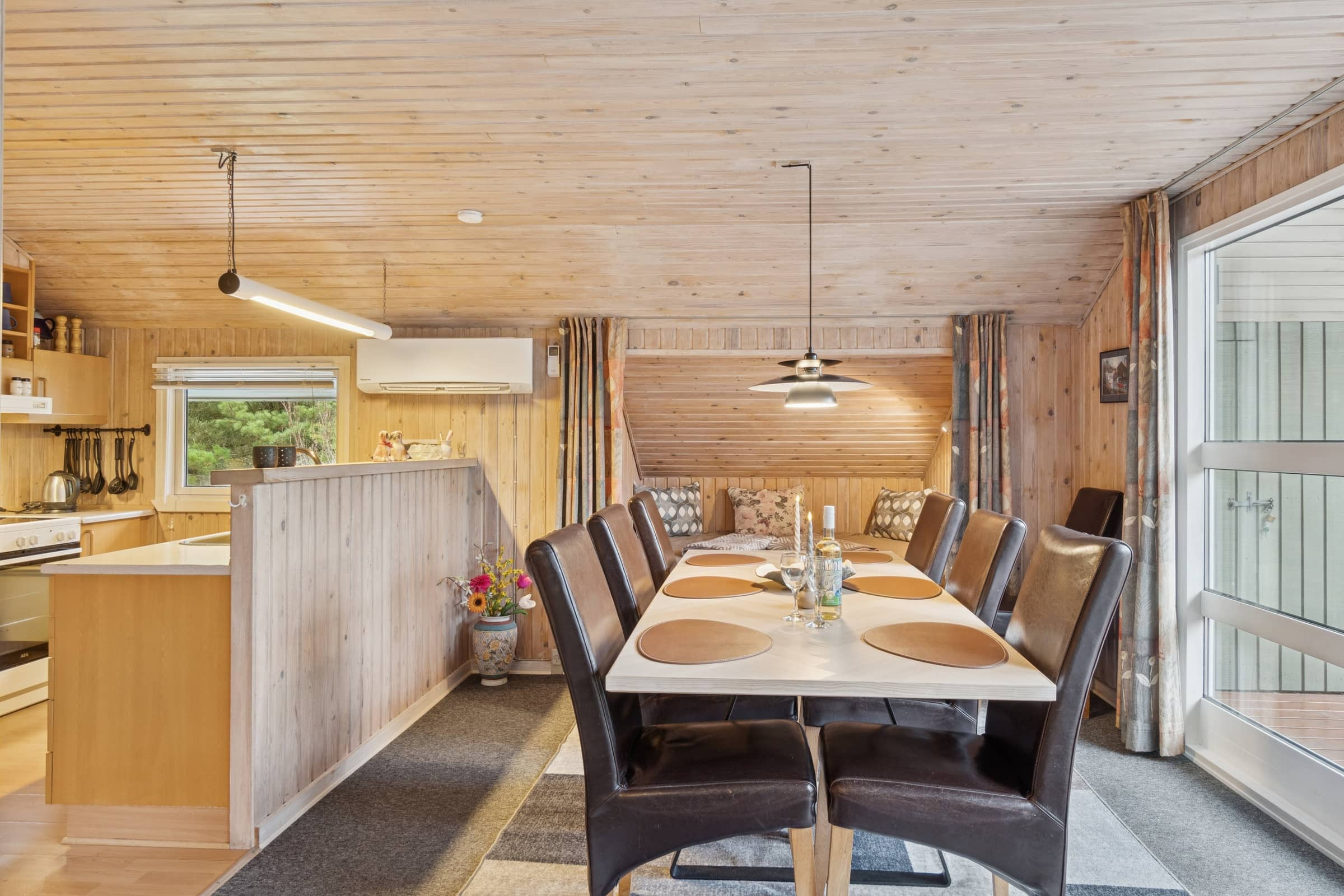 Sommerhus med spa, sauna og skøn natur billede 5