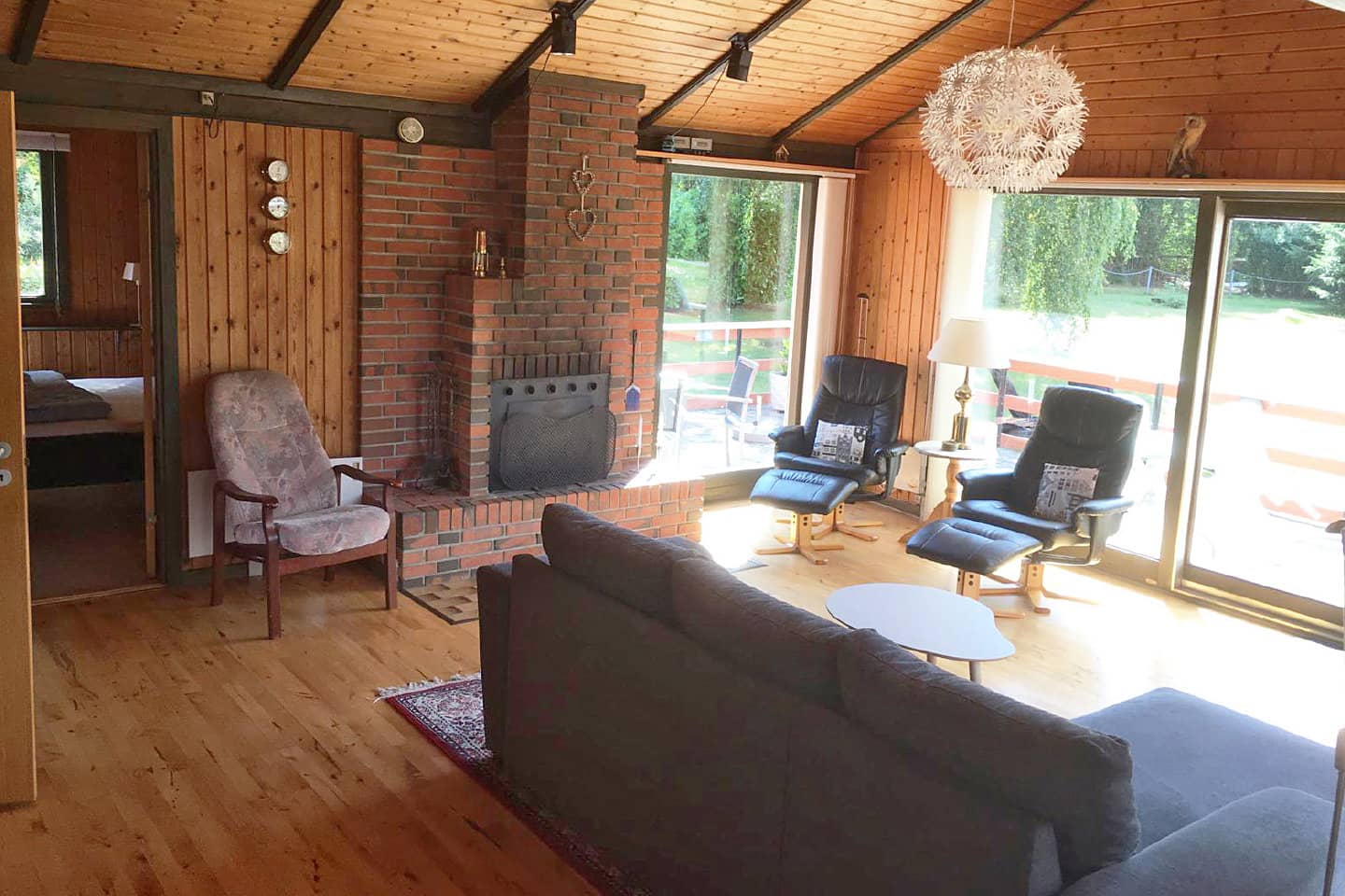 feriehus på en stor grund og 300 m til stranden. billede 4