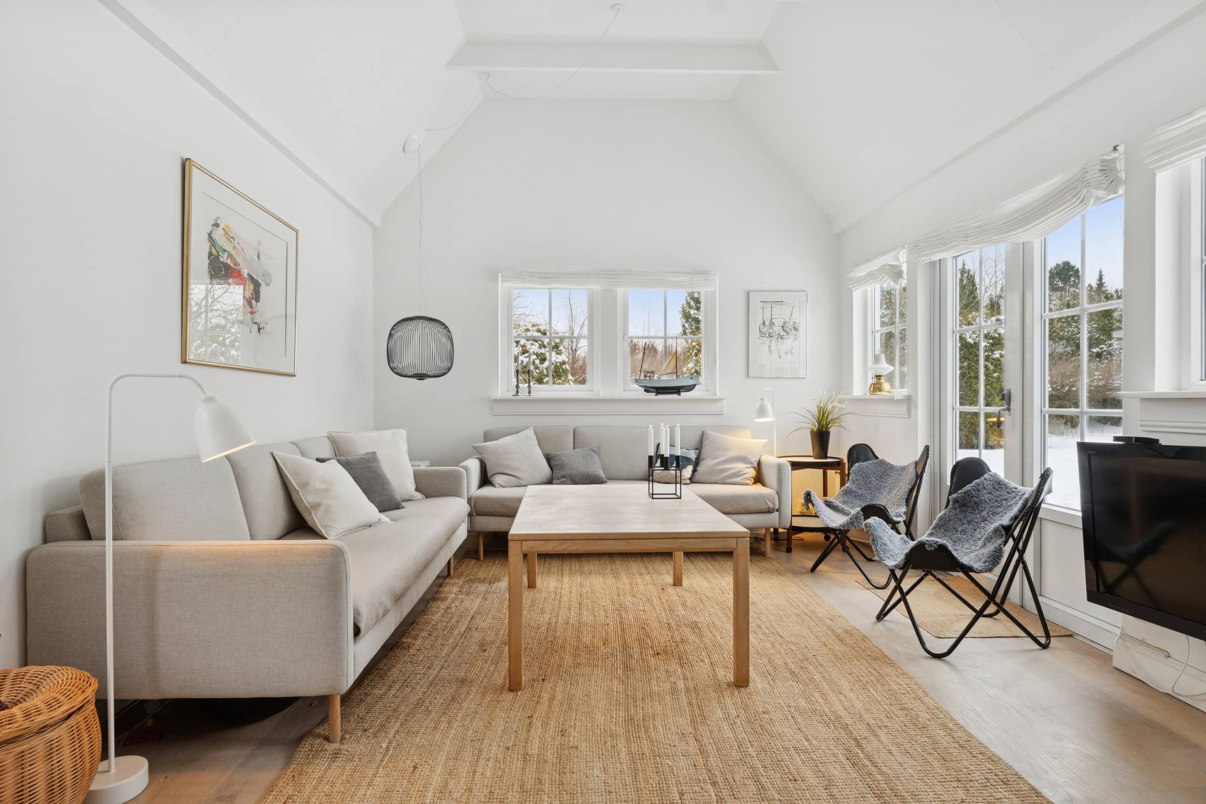 Lys og rummelig sommerhus nær Vejby Strand billede 2