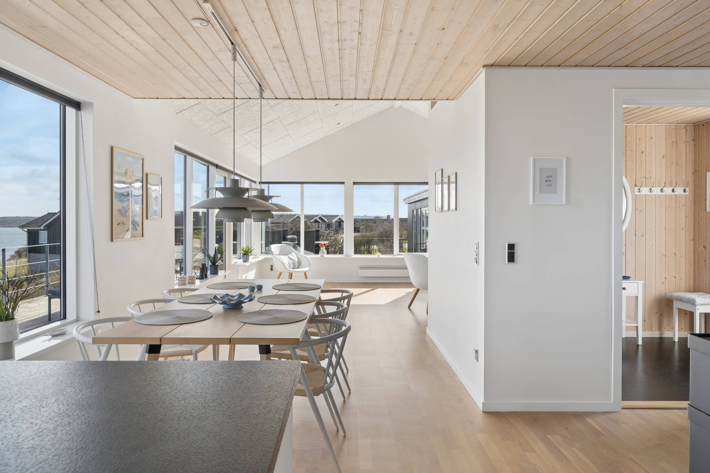 Dejligt sommerhus nær fjord og strand billede 5