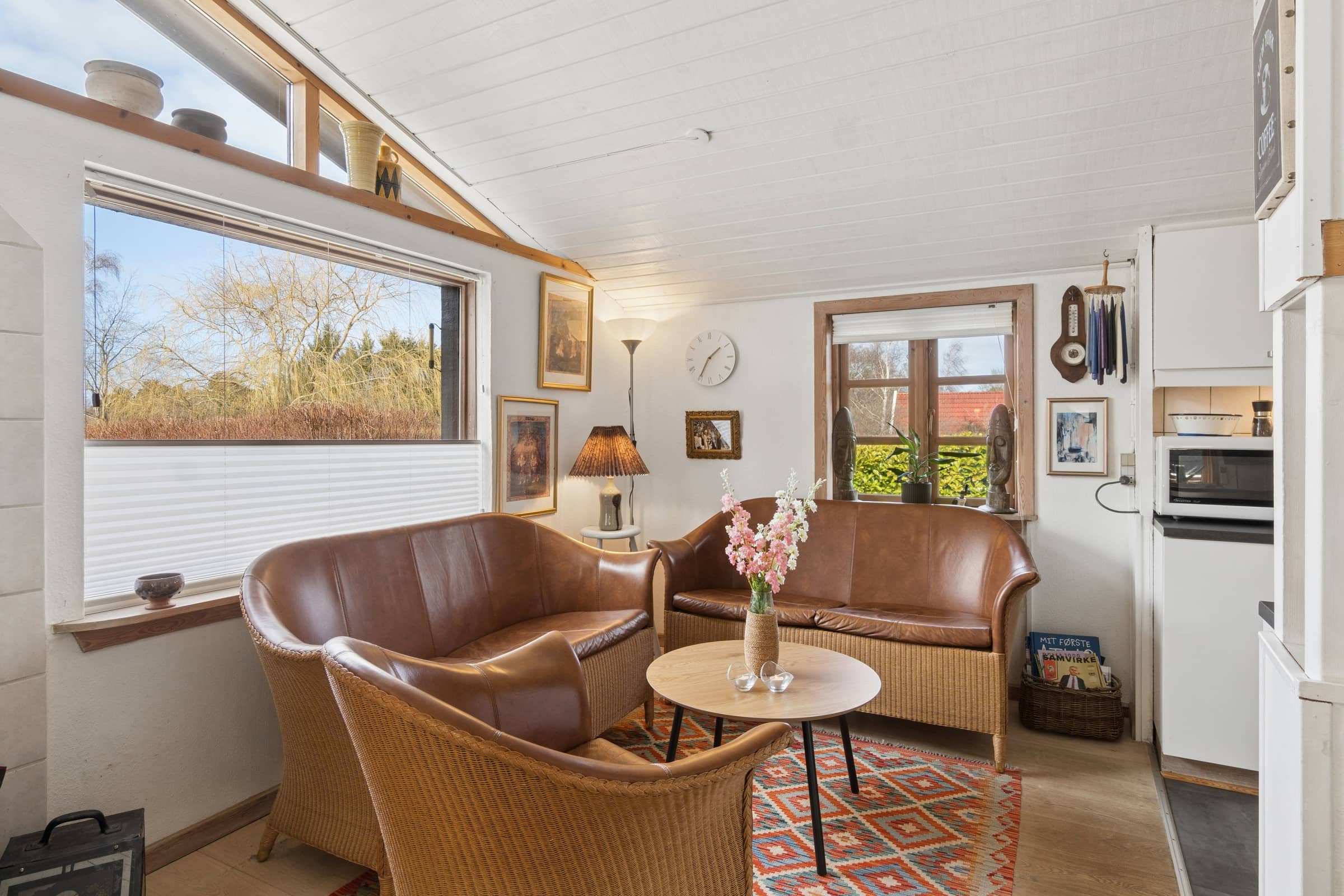 Dejligt sommerhus tæt på sandstrand billede 2