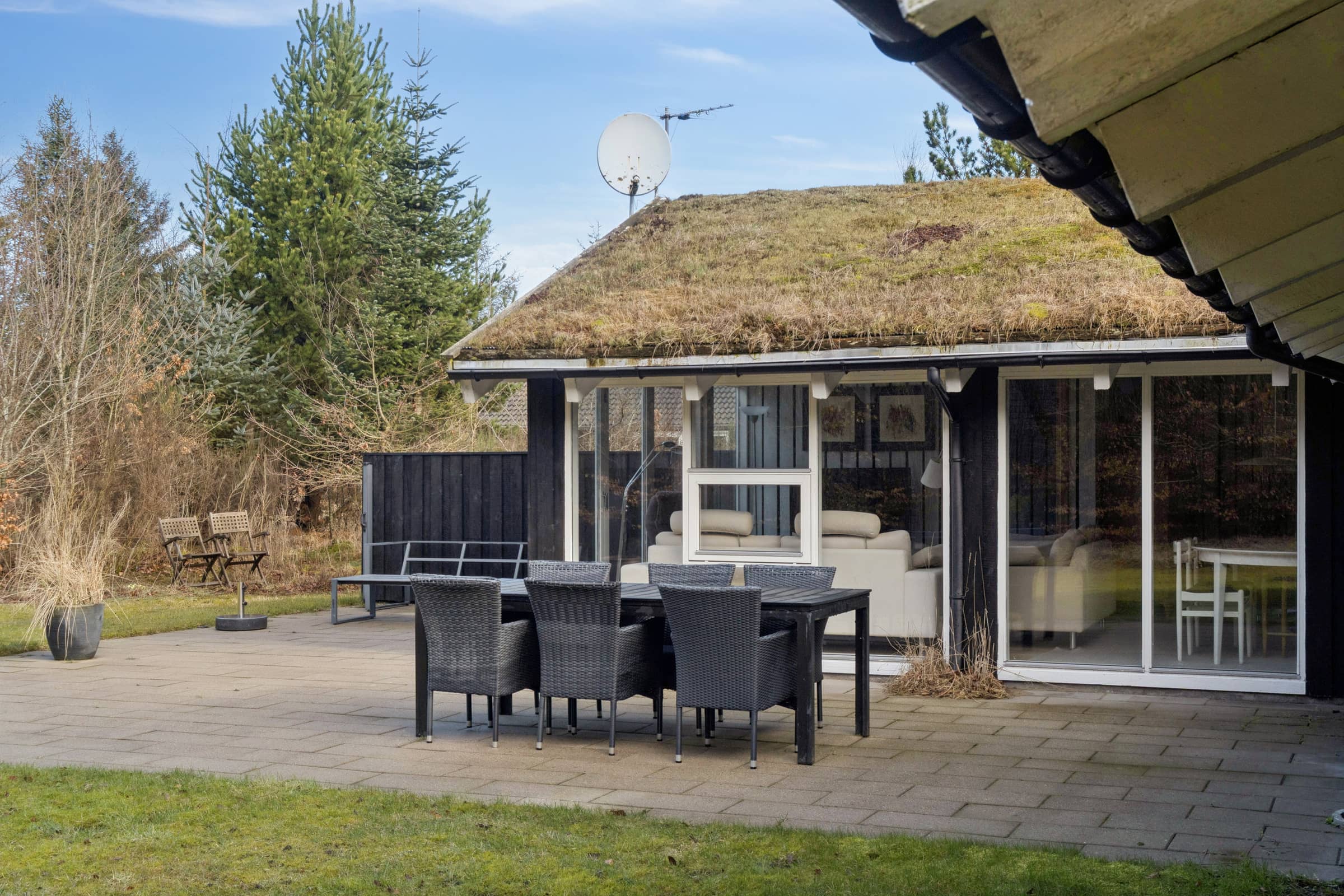Dejligt sommerhus med spa, sauna og ro billede 2
