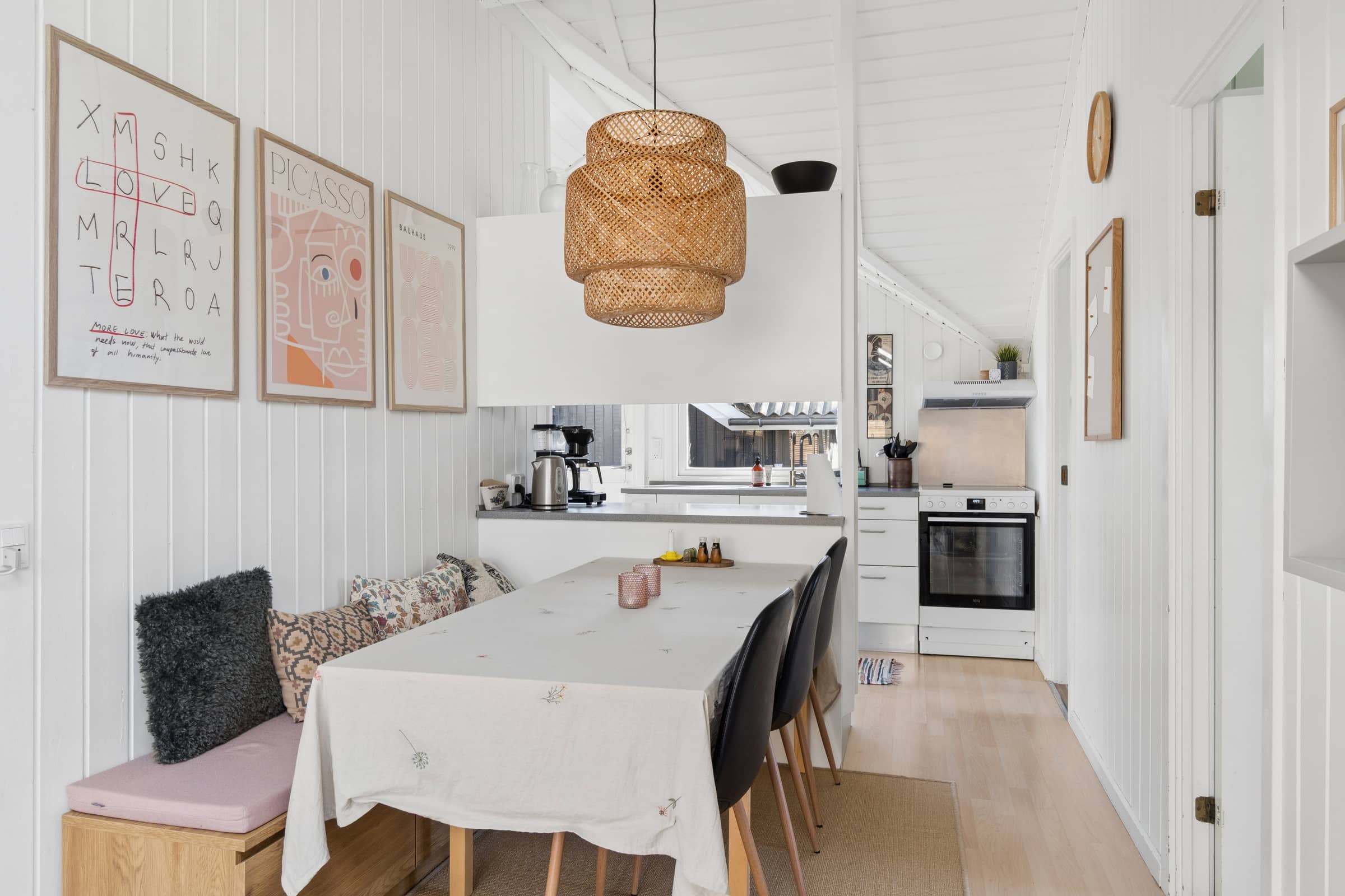 Dejligt sommerhus -tæt på skøn strand billede 4