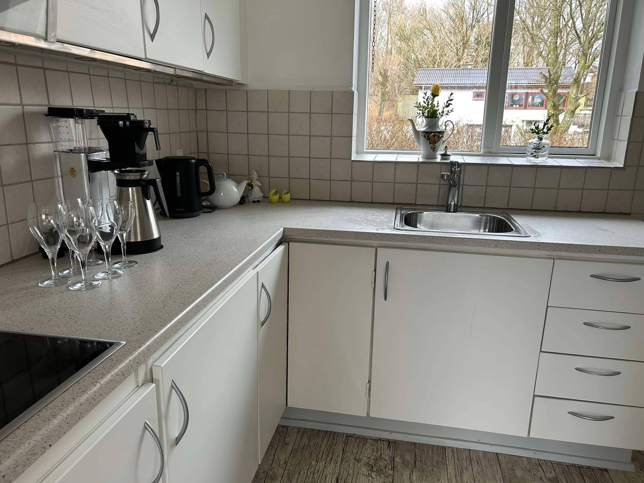 Sommerhus i rolige omgivelser nær naturen billede 3