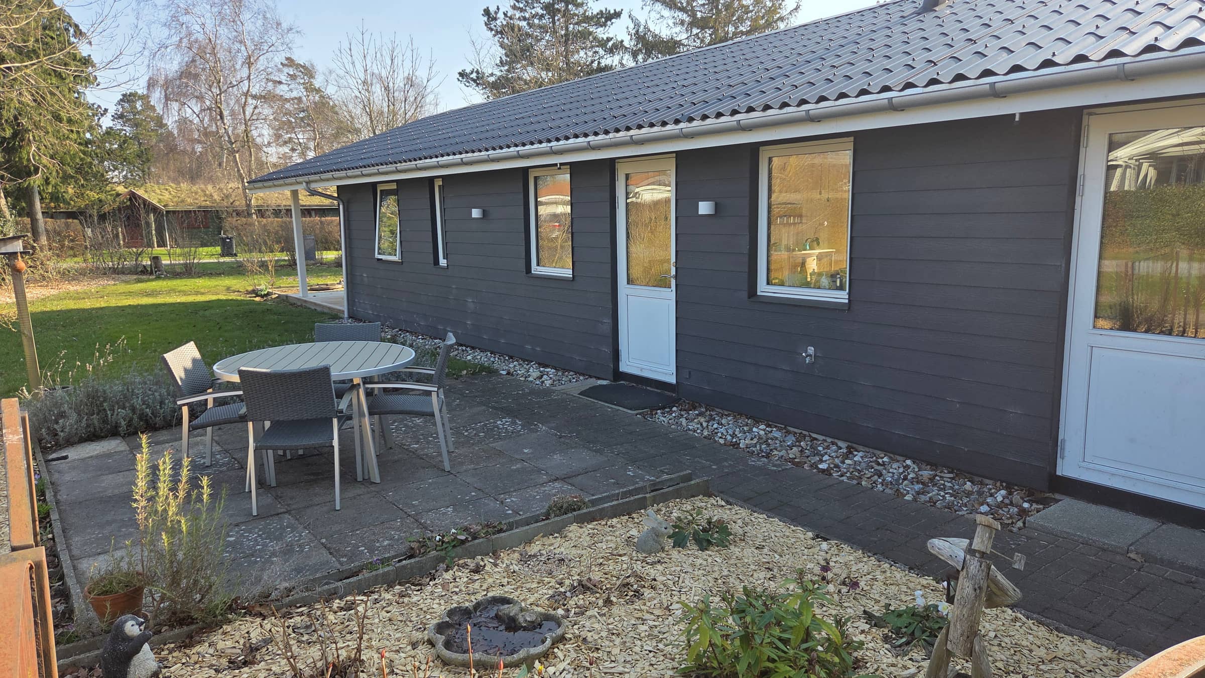 Rummeligt sommerhus tæt på Enebærodde billede 2