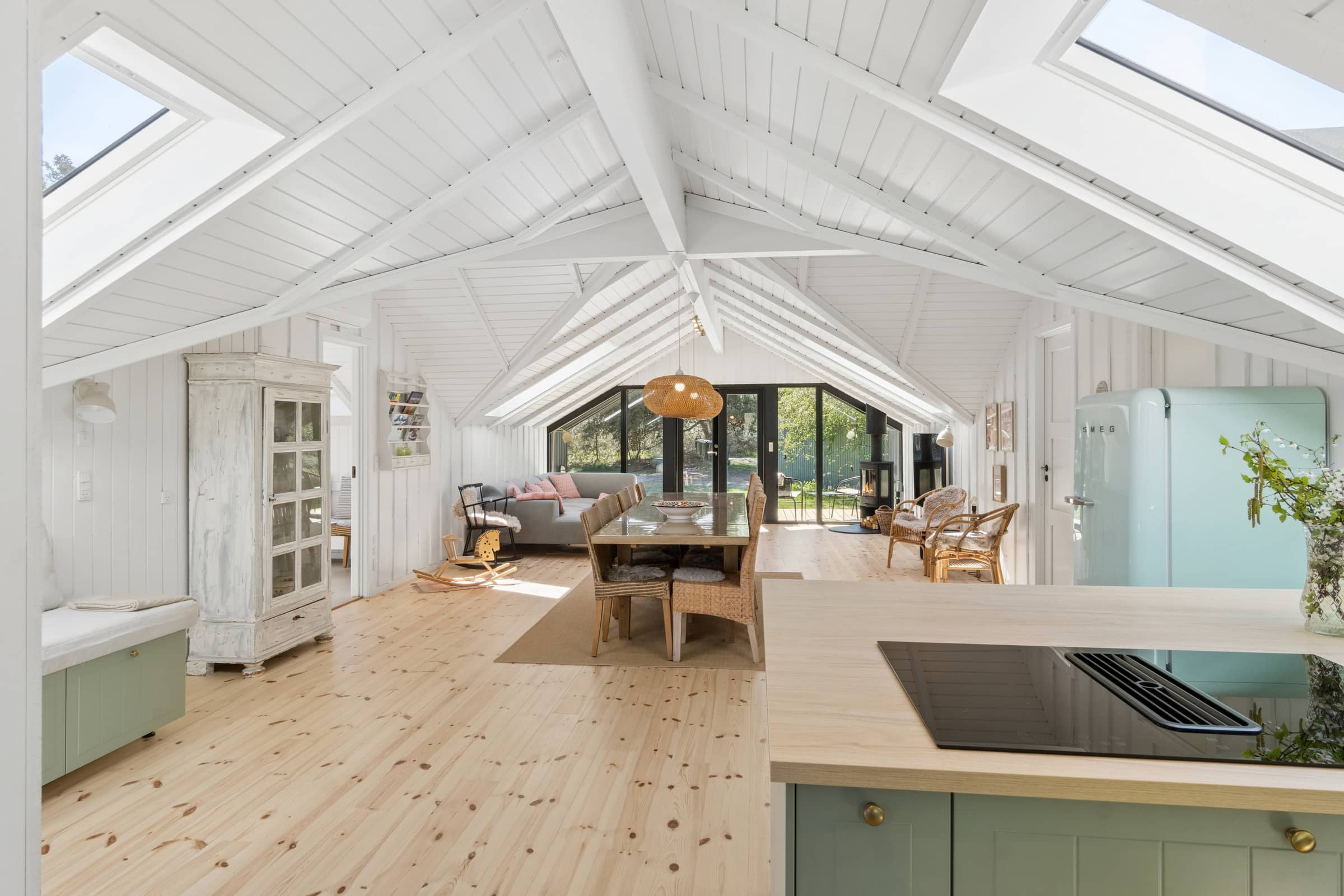 Stort sommerhus nær strand og Rørvig Havn billede 5