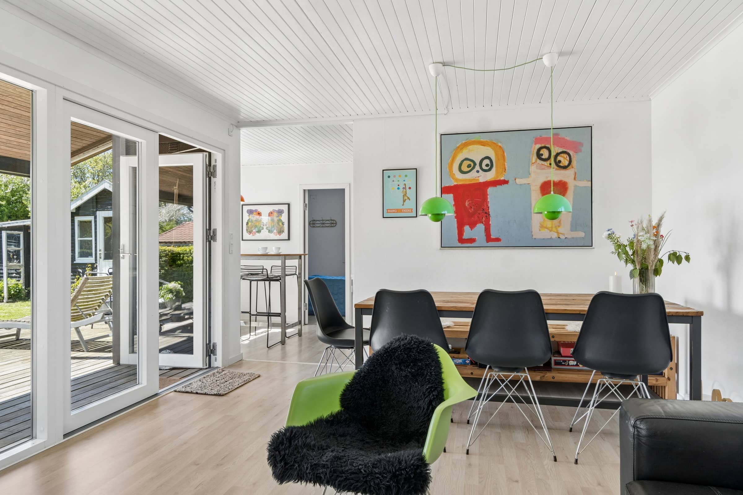 Skønt sommerhus med havudsigt og stor terrasse billede 3