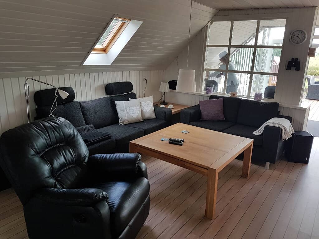 Dejligt sommerhus med plads omkring  billede 4