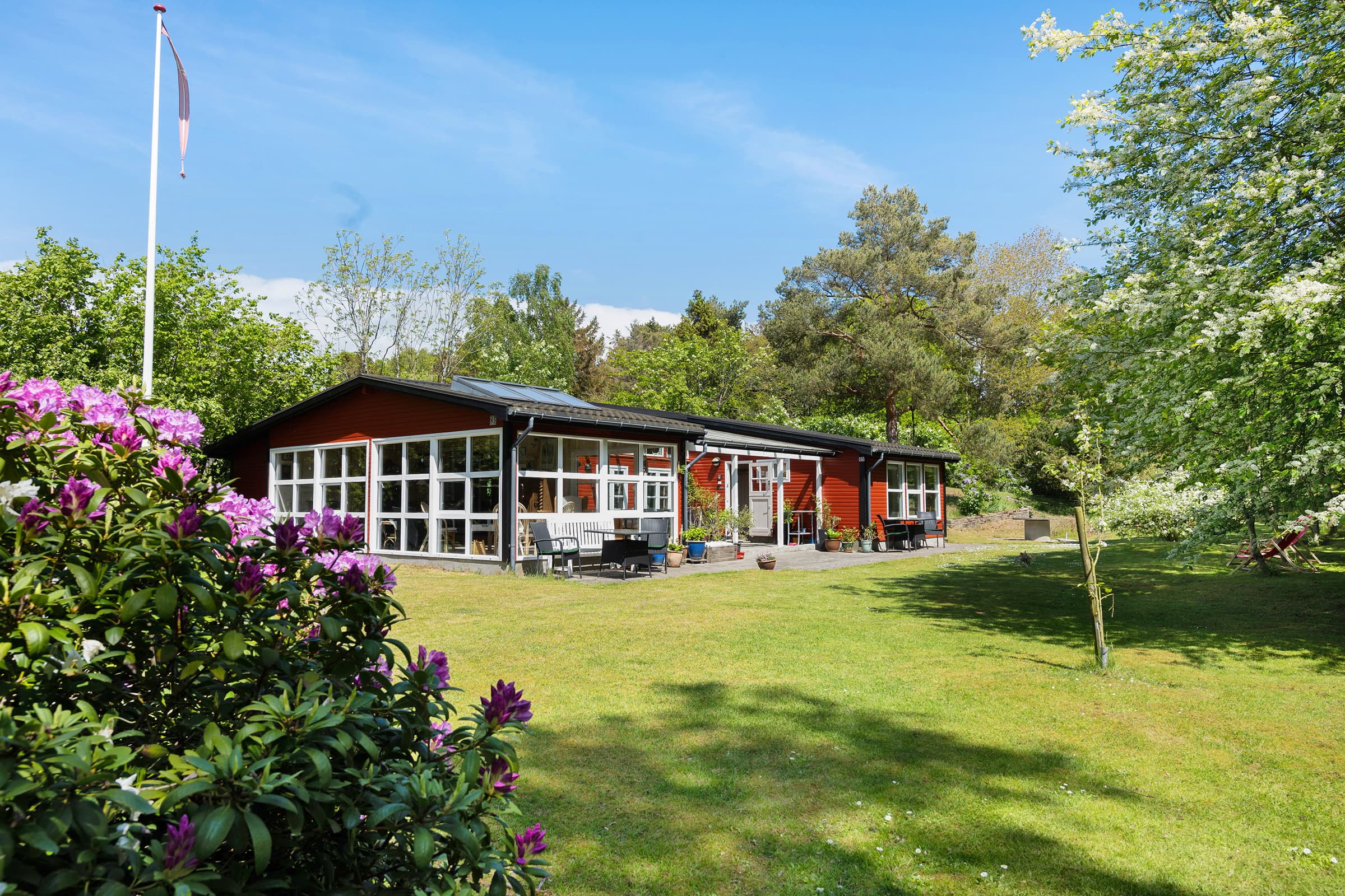 Dejligt sommerhus i rekreativt område - billede 1