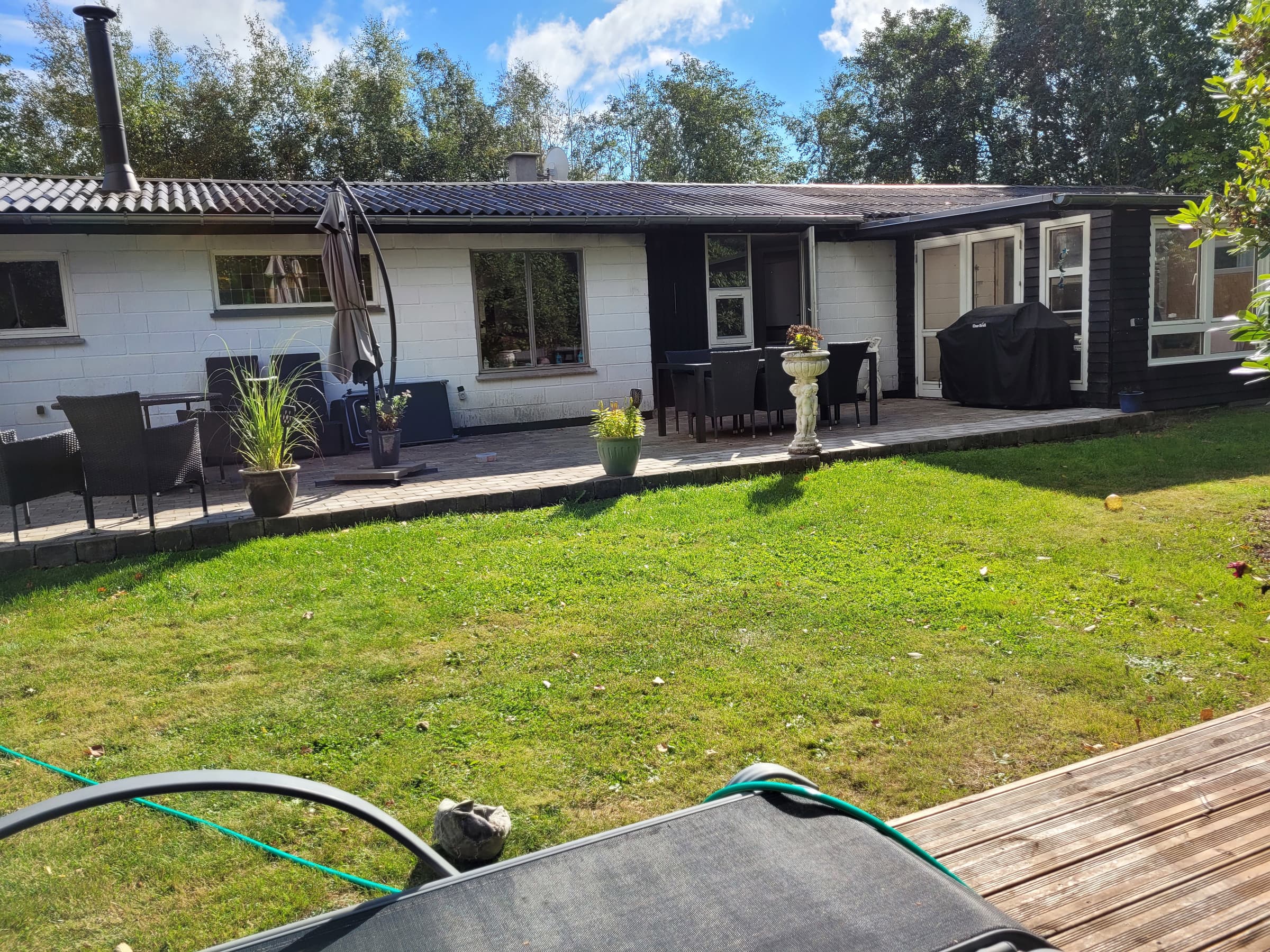 Skønt ugeneret sommerhus med spa og vildmarksbad - billede 1