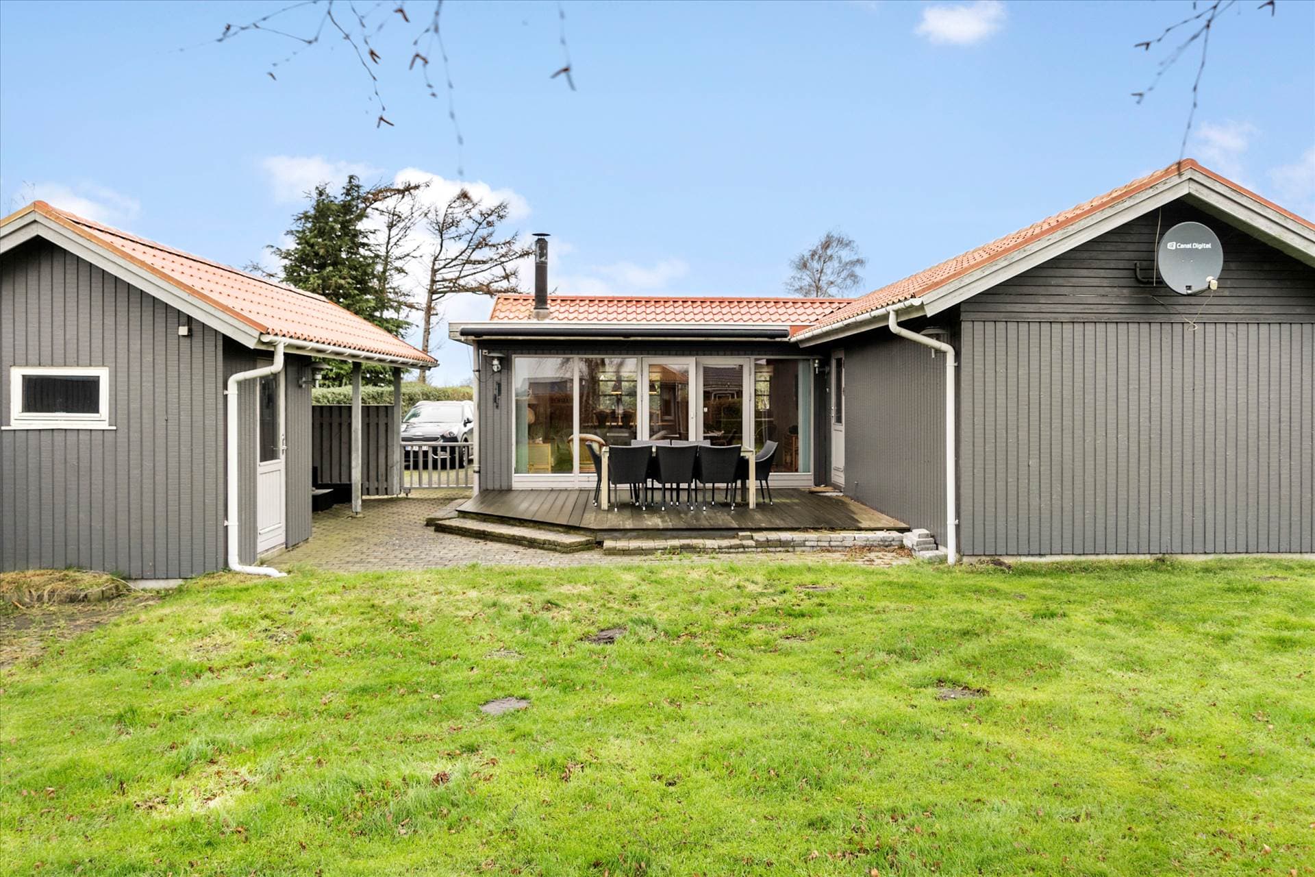 Dejligt sommerhus på strandkanten ved Tørresø hovedbillede