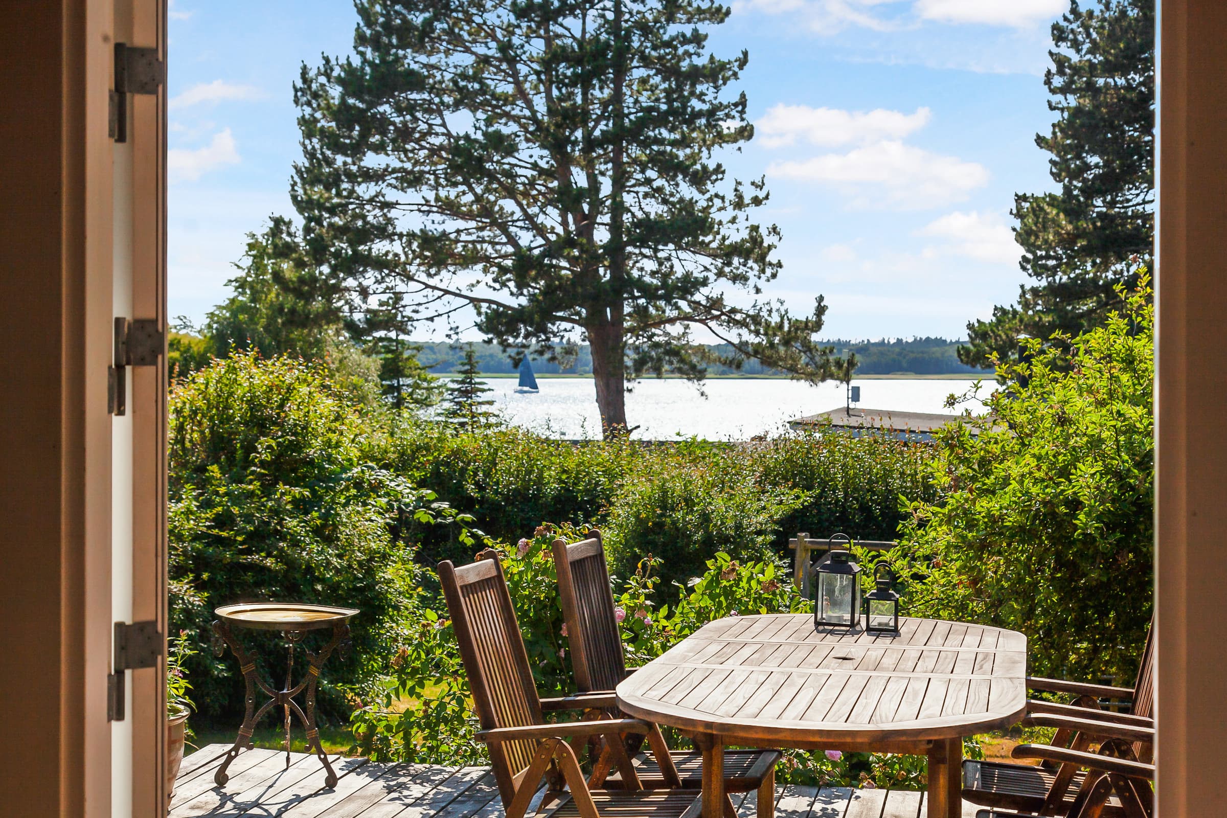 Skønt sommerhus med udsigt til Roskilde Fjord hovedbillede